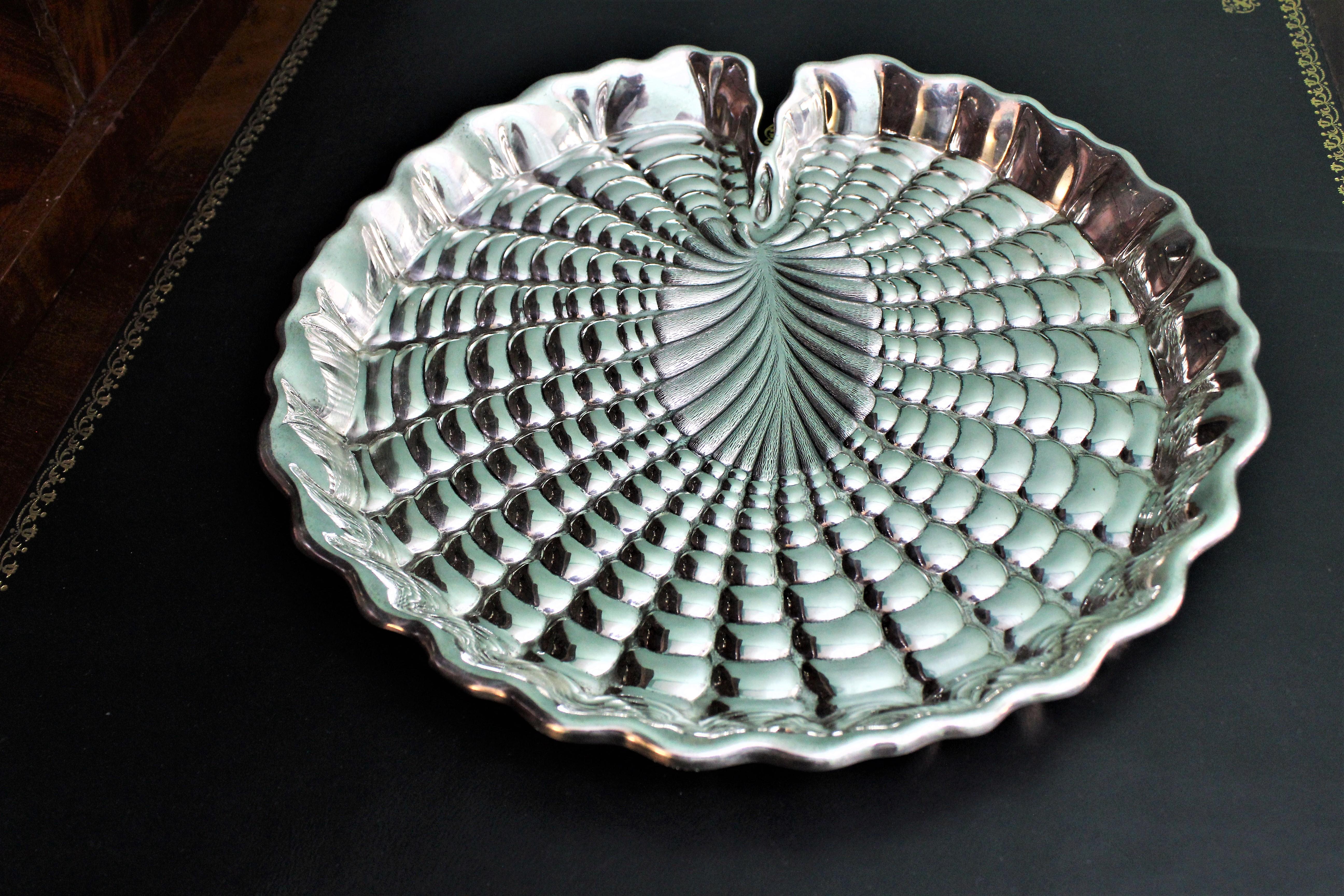 20th Century Gianmaria Buccellati Engraved Sterling Silver Nymphaea Plate, 1980s For Sale 2
