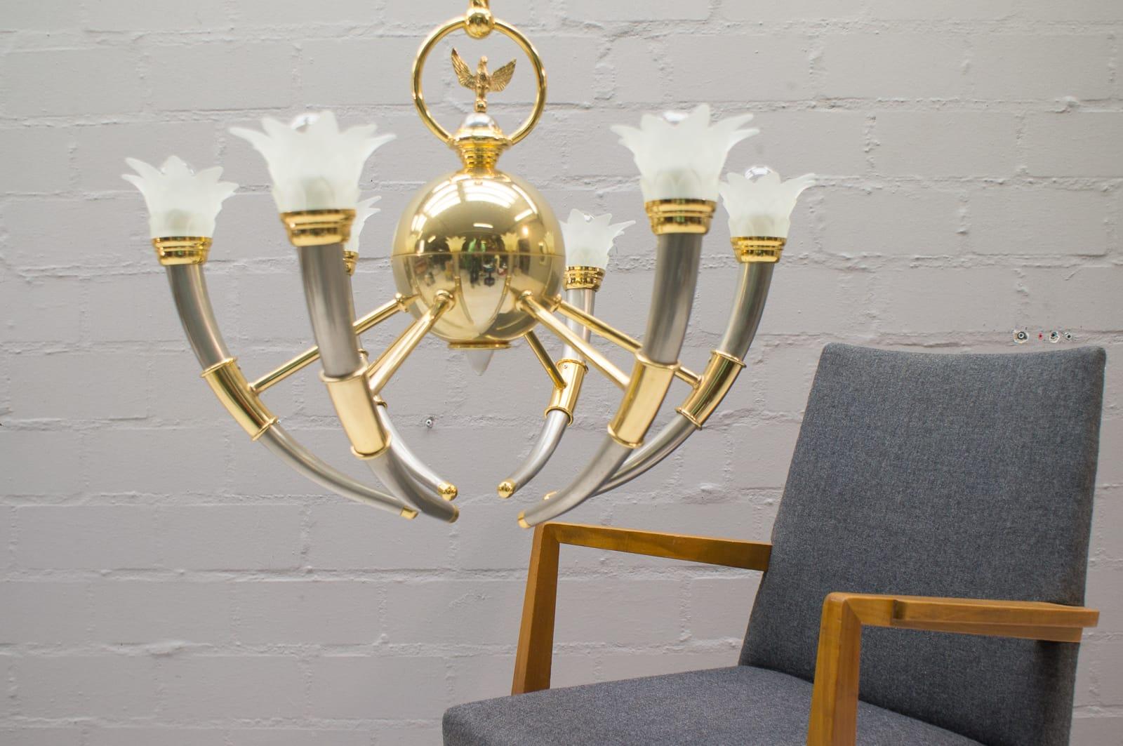 20th Century Gilded Brass and Glass Flowers Chandelier, 1970s For Sale 5