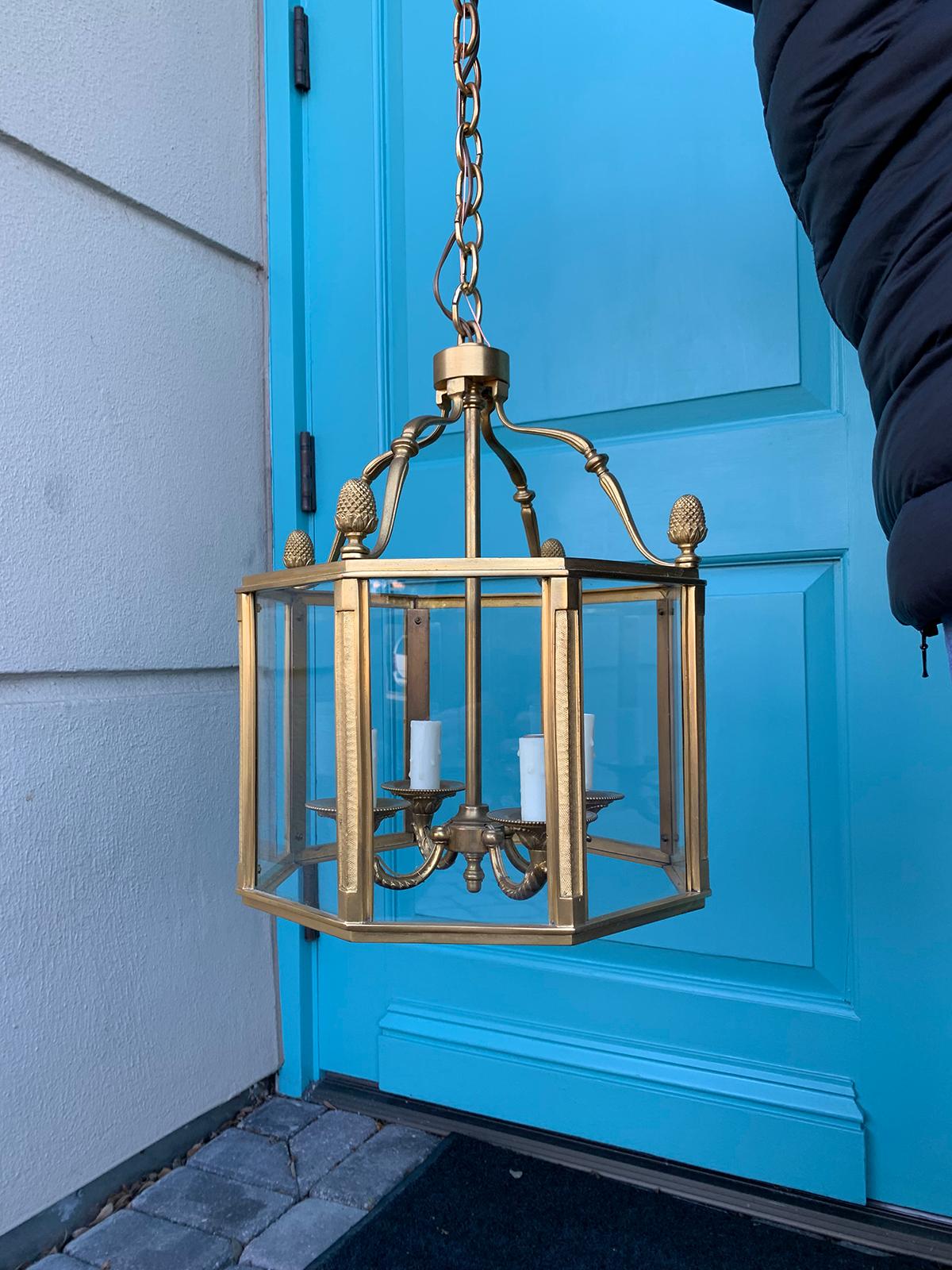 20th Century Gilt Bronze Louis XVI Style Octagonal Four-Light Lantern im Zustand „Gut“ in Atlanta, GA