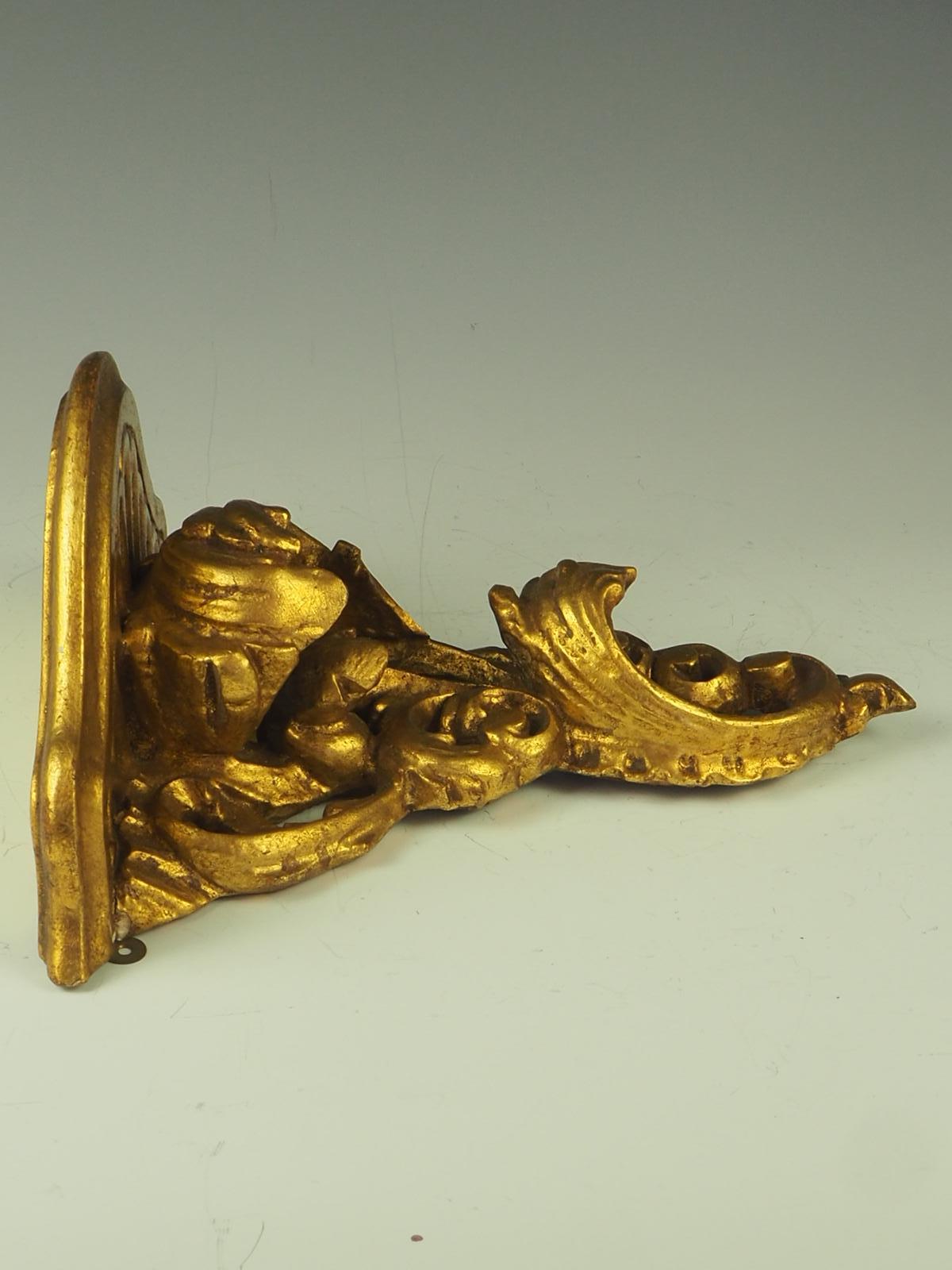 20th Century Giltwood Wall Bracket or Shelf For Sale 1