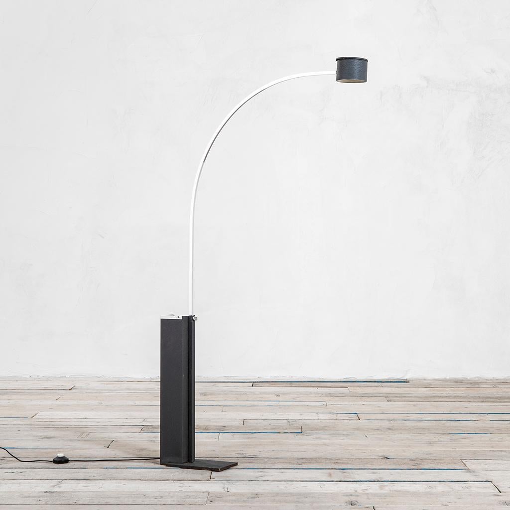 20th Century Gino Sarfatti Floor Lamp Mod. 1096 for Arteluce Extensible '70s In Good Condition In Turin, Turin