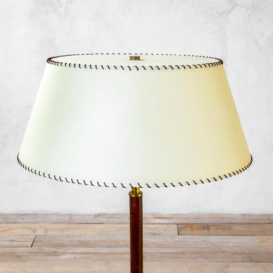 Italian 20e siècle, Gino Sarfatti Lampadaire avec table pour Arteluce en vente