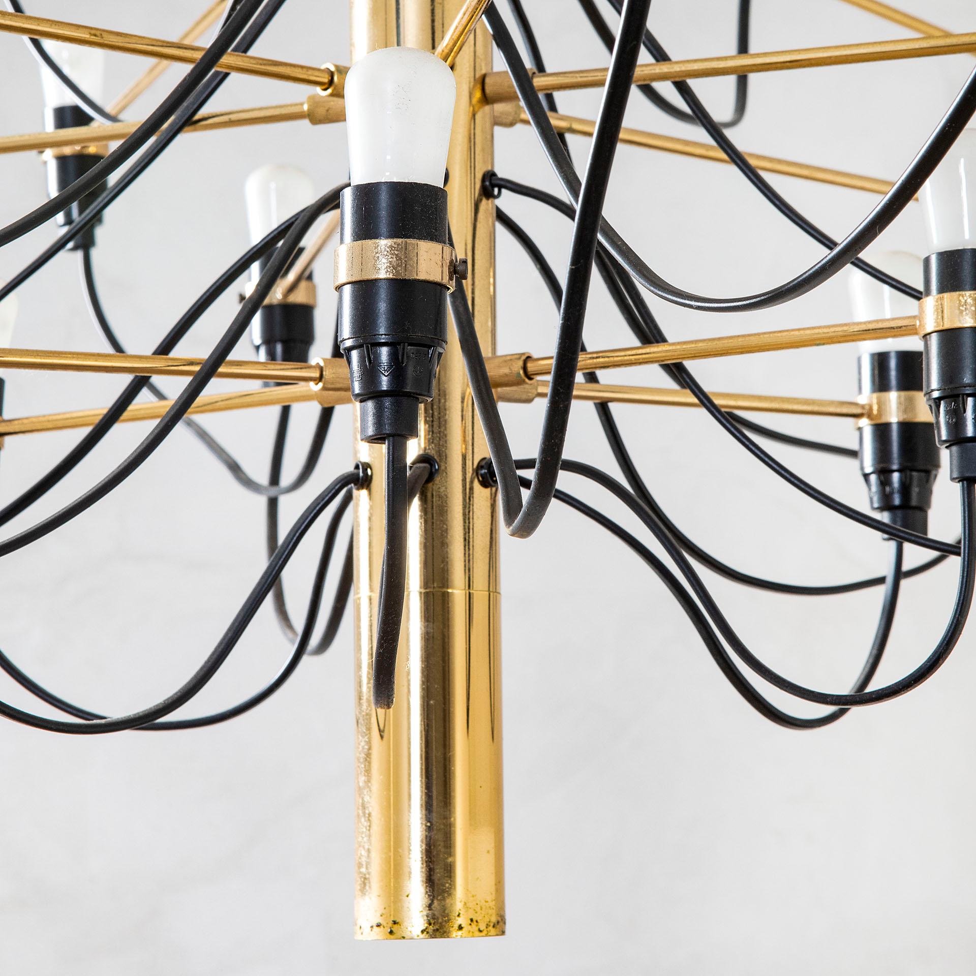 Mid-20th Century 20th Century Gino Sarfatti for Arteluce Chandelier Mod. 2097/30, 1960s For Sale