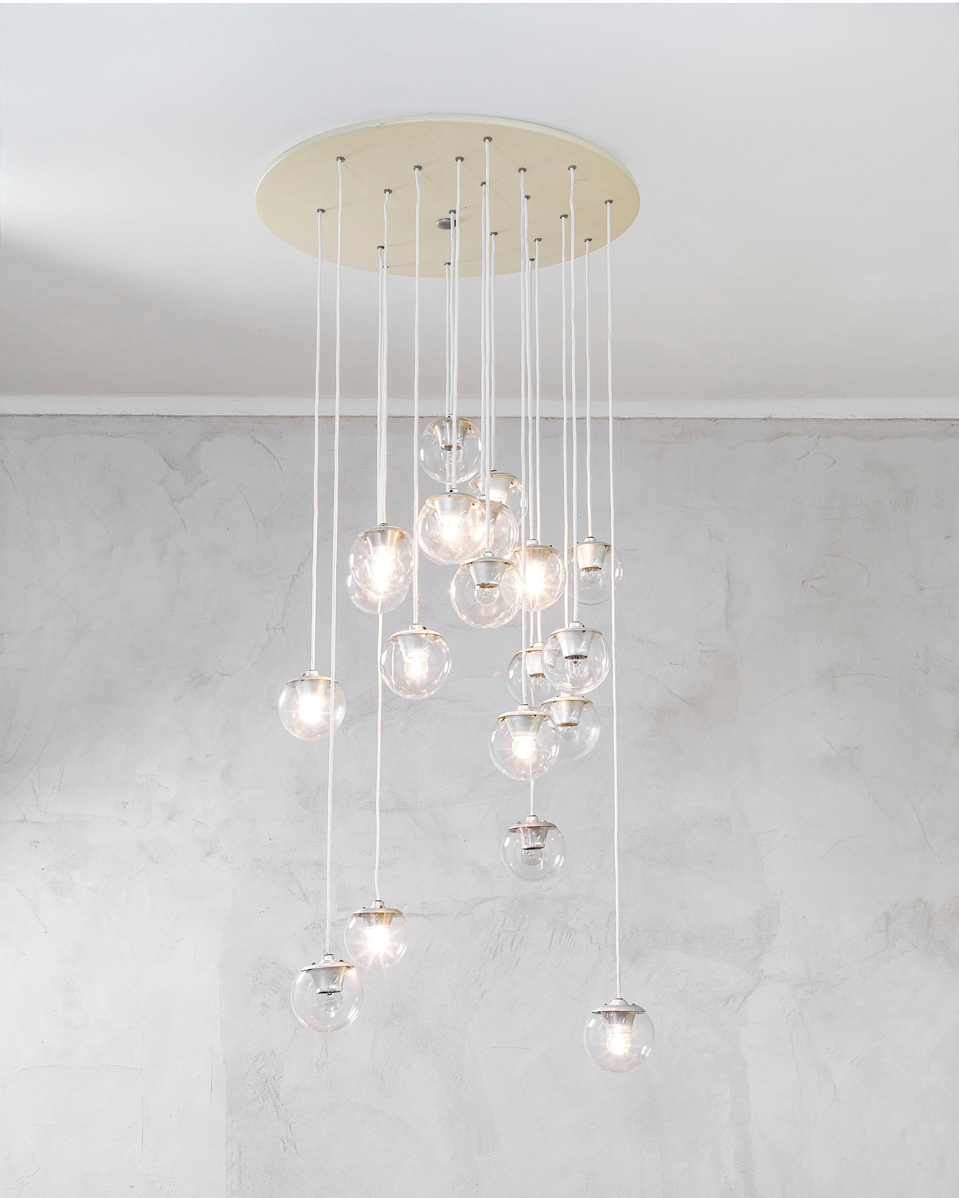 Siglo XX, Gino Sarfatti for Arteluce Lámpara colgante 2095/20 Italiano en venta