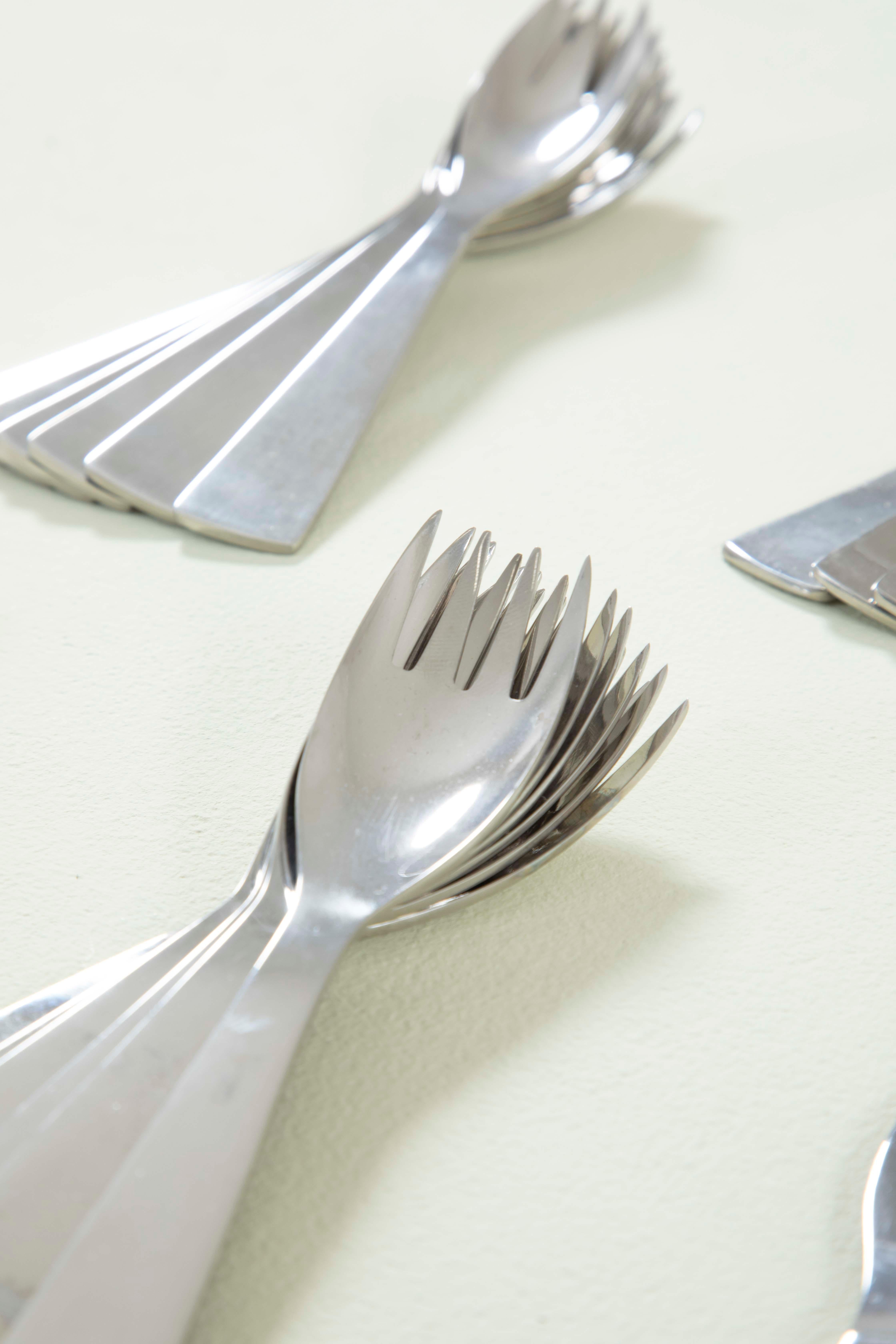 20. Jahrhundert, Gio Ponti für Arthur Krupp Bestecksatz 'Linea dell'Orso'. im Angebot 2