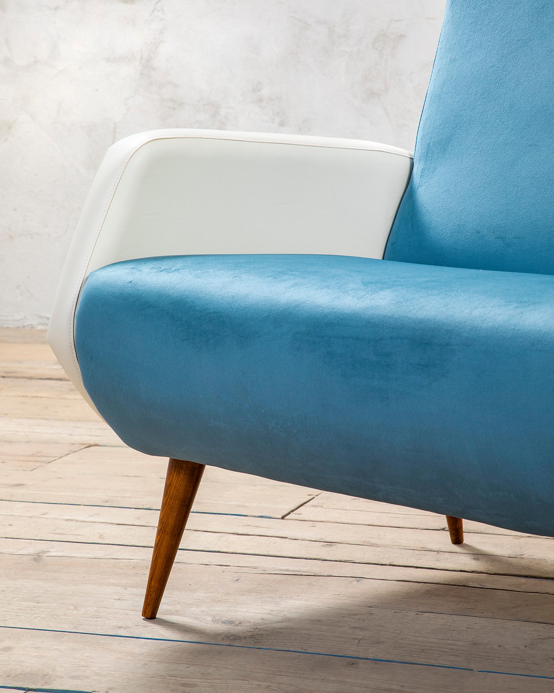 20th Century, Gio Ponti for Cassina Sofa mod. 803 In condizioni buone in vendita a Turin, Turin