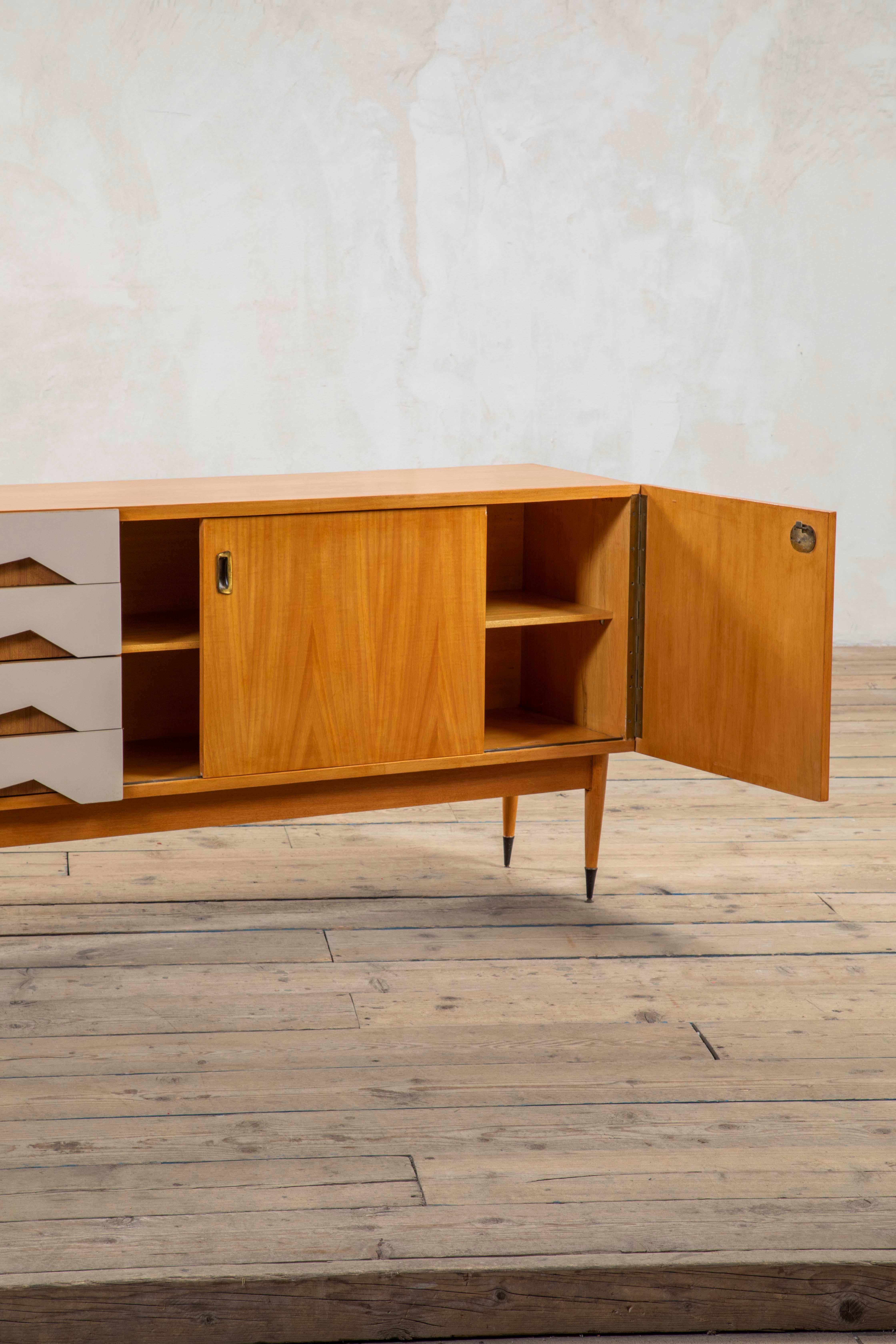20th Century, Gio Ponti for Dassi Wooden Sideboard 1950 in vendita 4