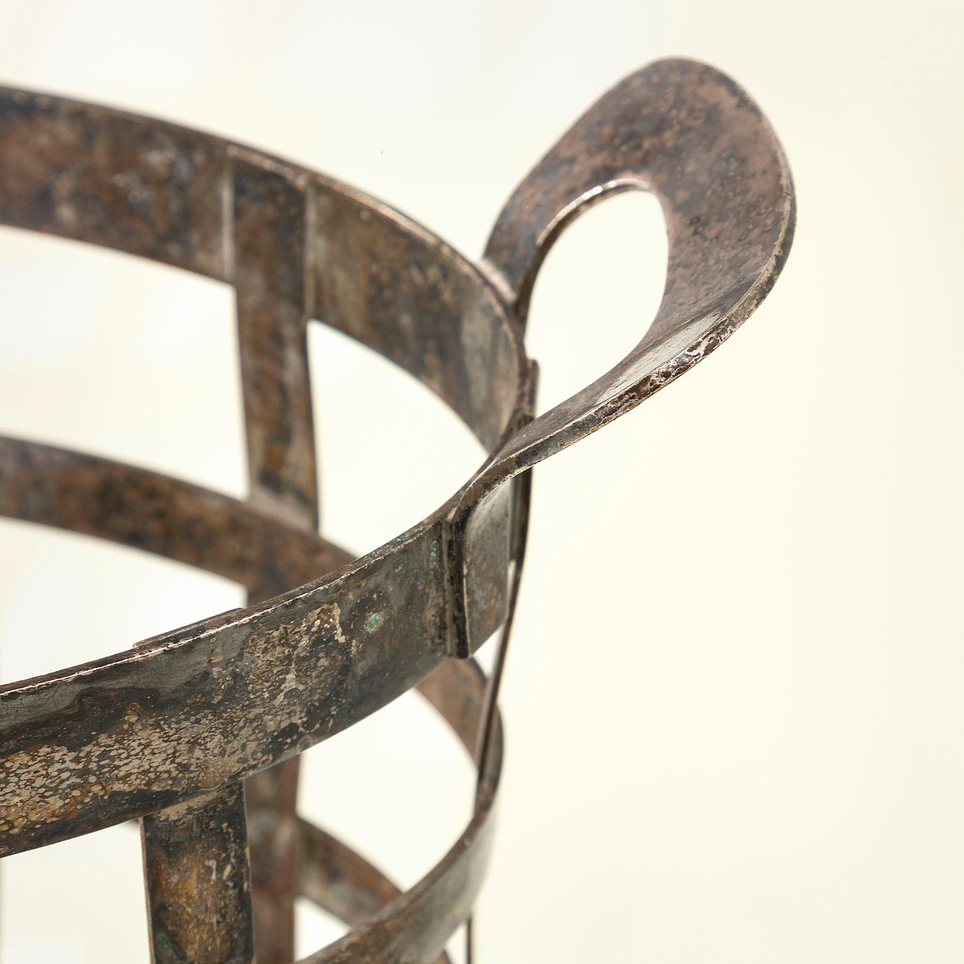 Italiano XX secolo, Gio Ponti per Krupp Cestino decorativo in metallo 1930 in vendita