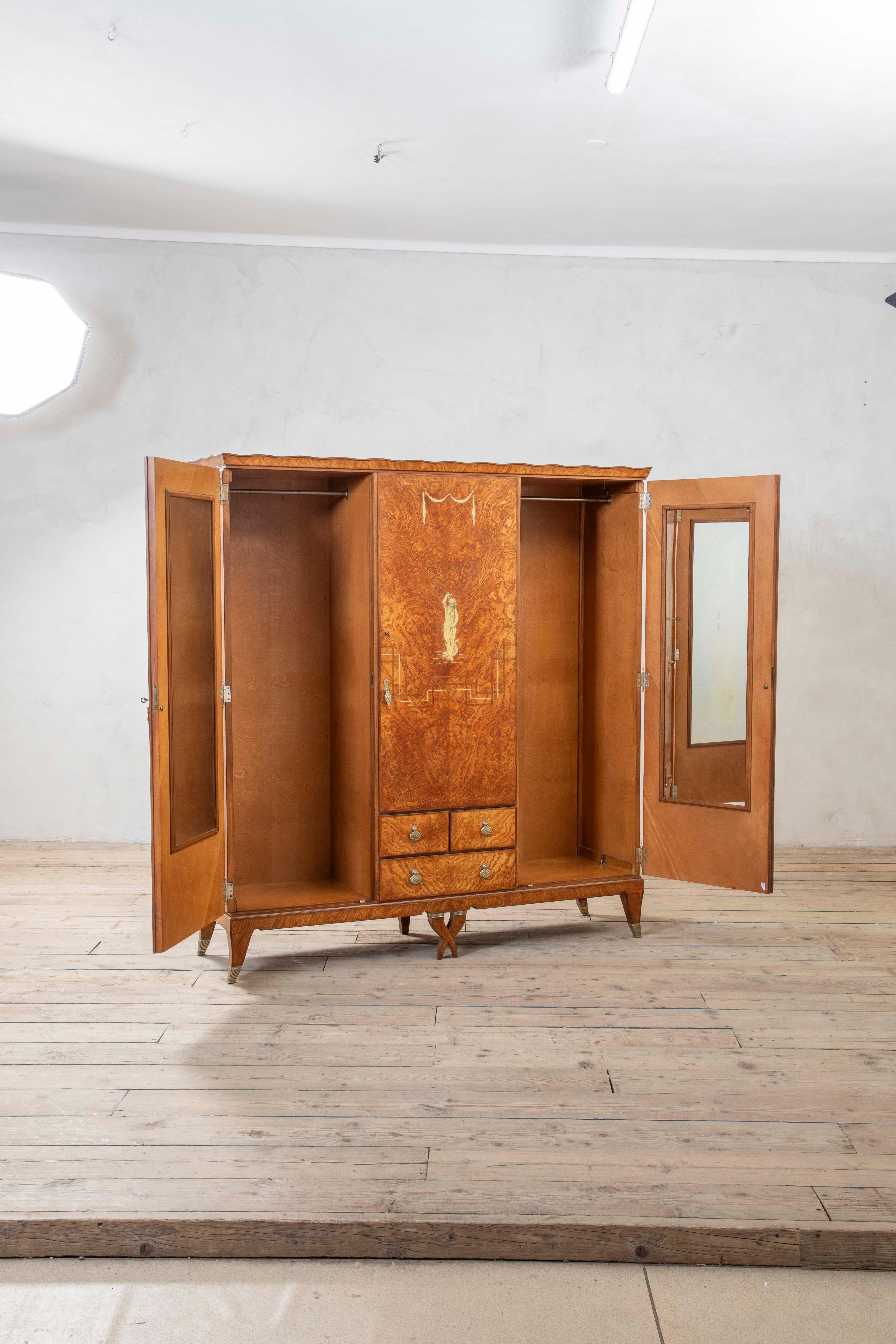 20. Jahrhundert, Gio Ponti für Lietti Holzschrank im Angebot 2