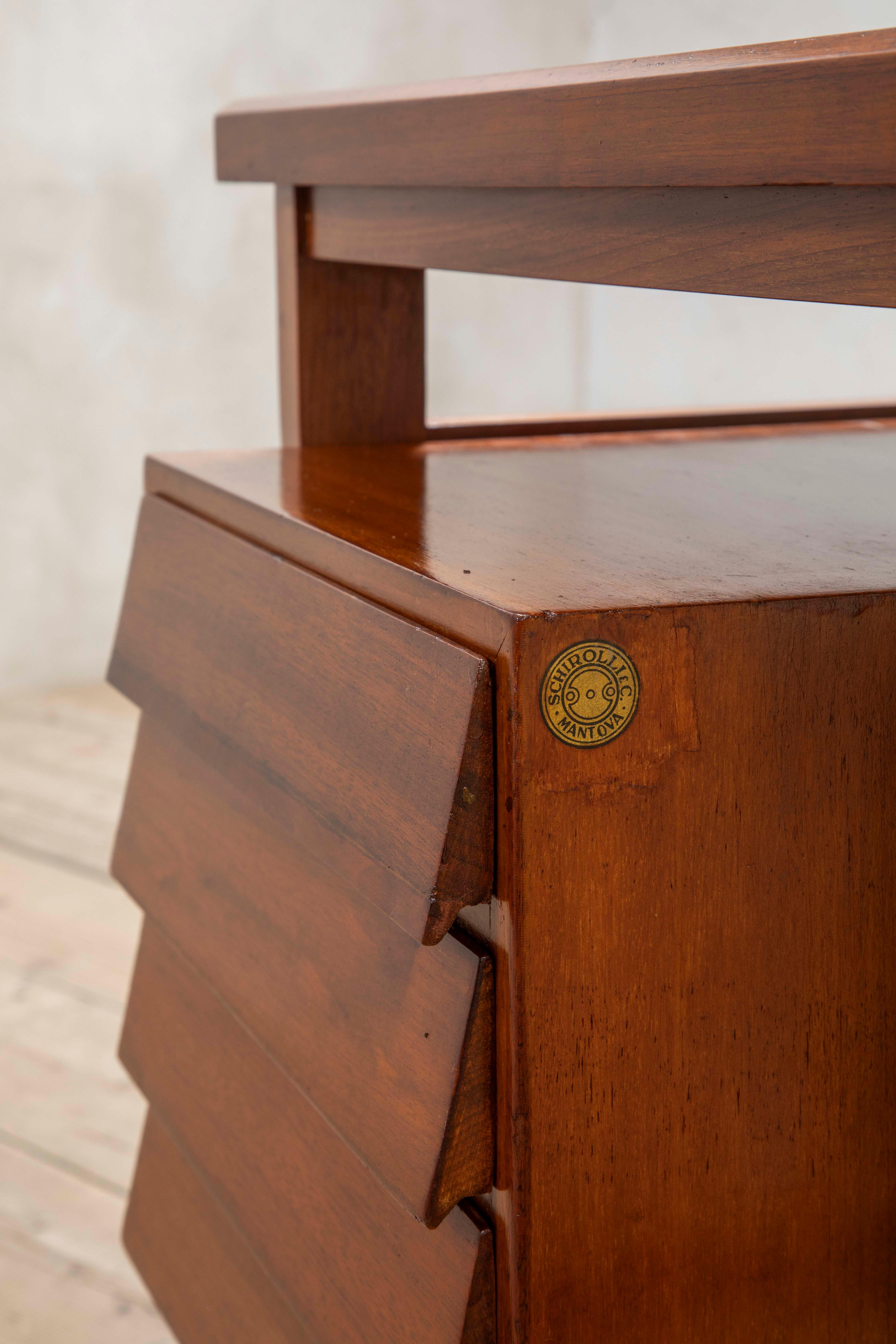 20. Jahrhundert, Gio Ponti für Schirolli Holzschreibtisch im Angebot 3