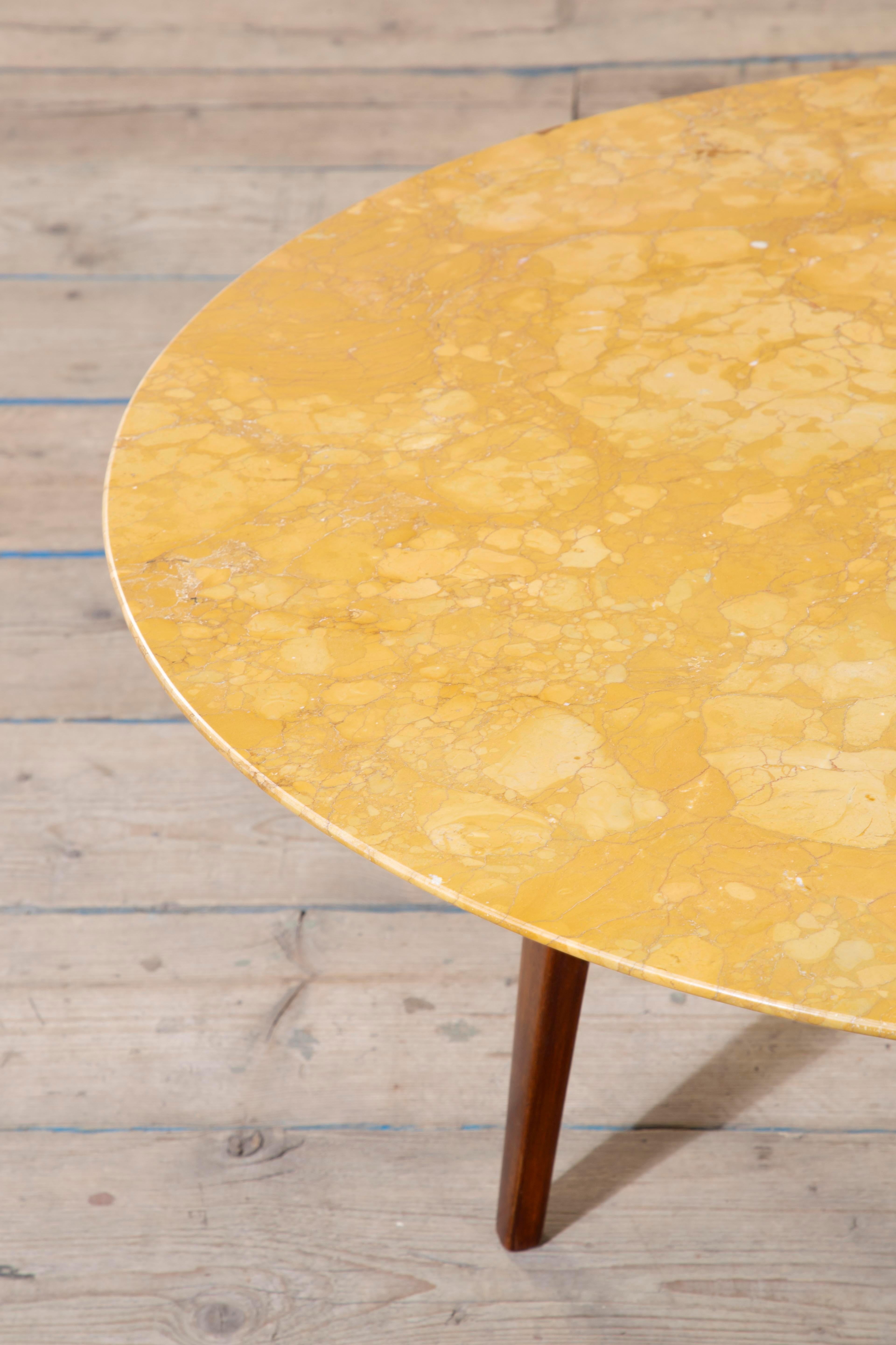 siglo XX, Gio Ponti Mesa de centro de mármol y madera años 50 en venta 3