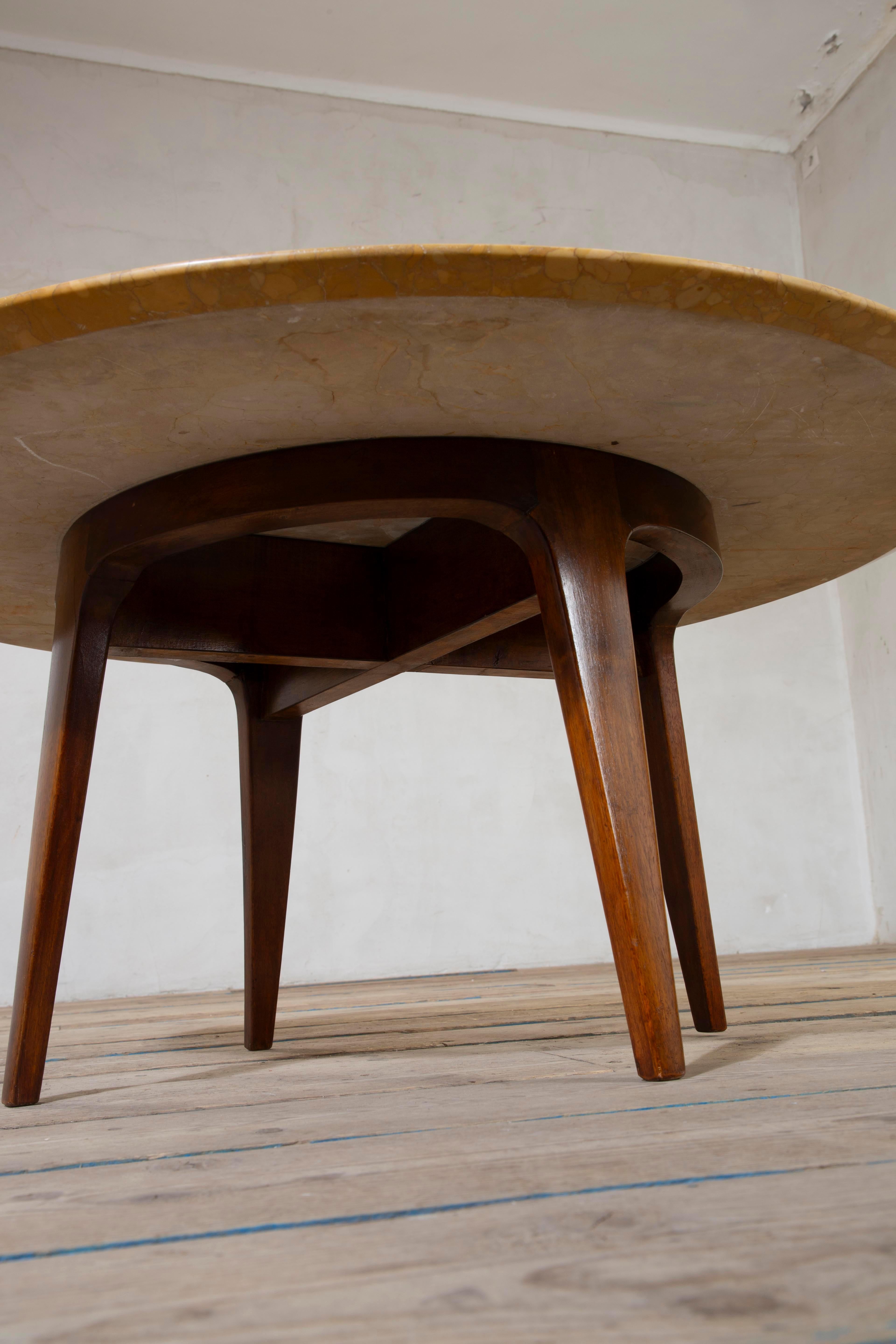 siglo XX, Gio Ponti Mesa de centro de mármol y madera años 50 en venta 6