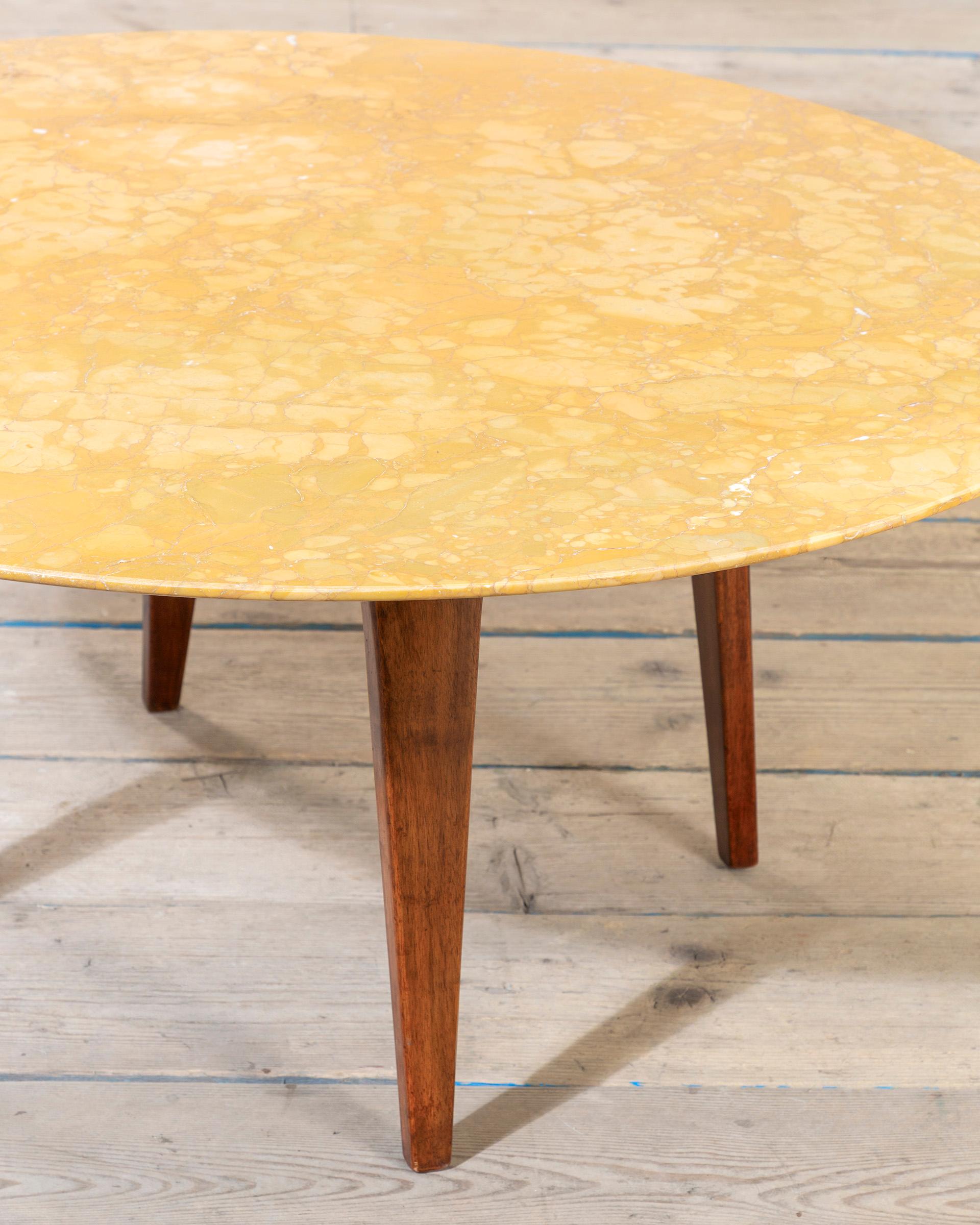 siglo XX, Gio Ponti Mesa de centro de mármol y madera años 50 Italian en venta