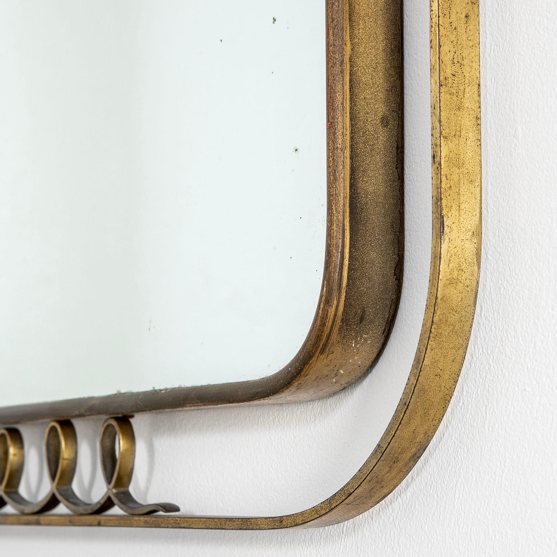 20th Century Gio Ponti Wall Mirror with Brass Frame for Luigi Fontana, 1930s In Good Condition For Sale In Turin, Turin