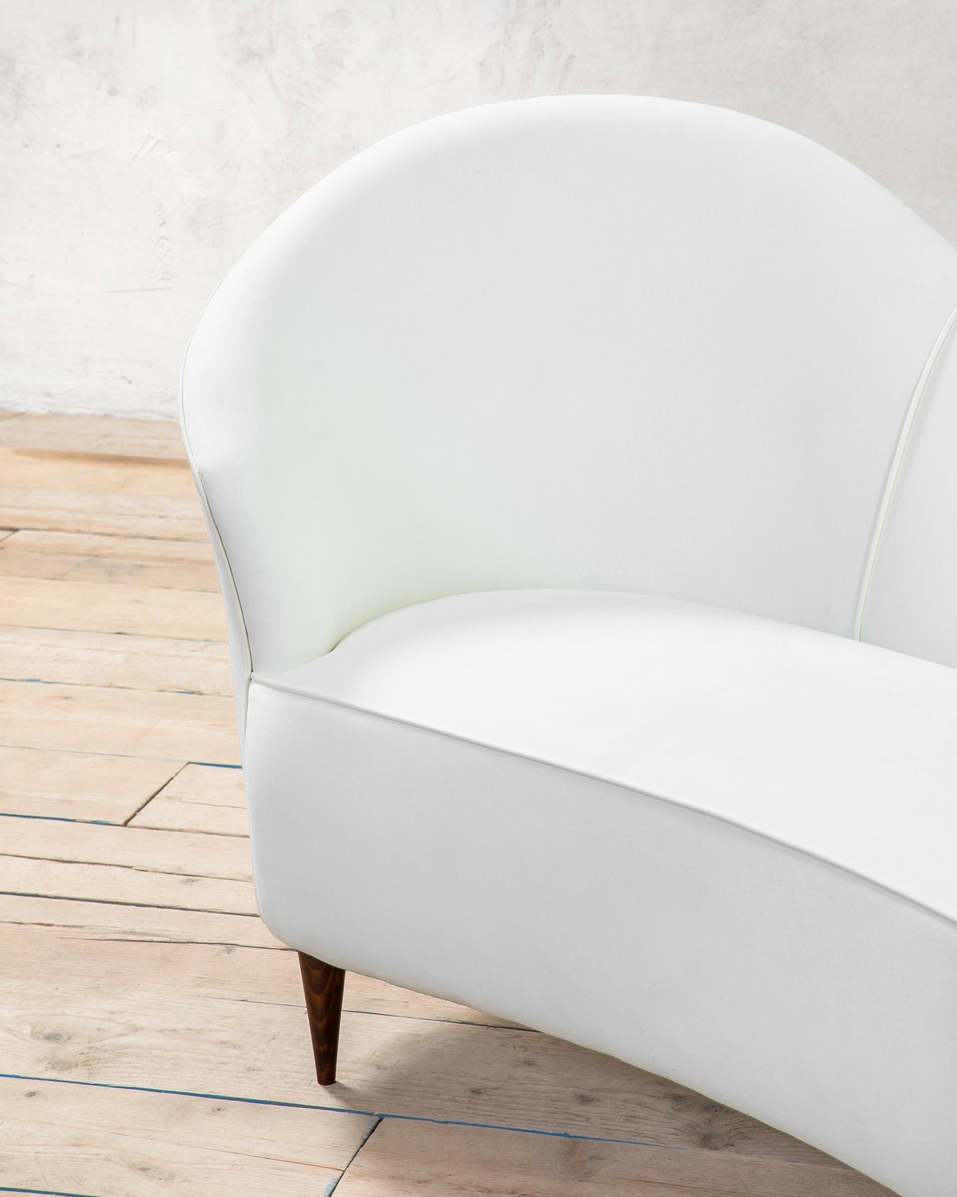 Mid-Century Modern 20e siècle, Gio Ponti Canapé blanc pour Lietti 1940 en vente