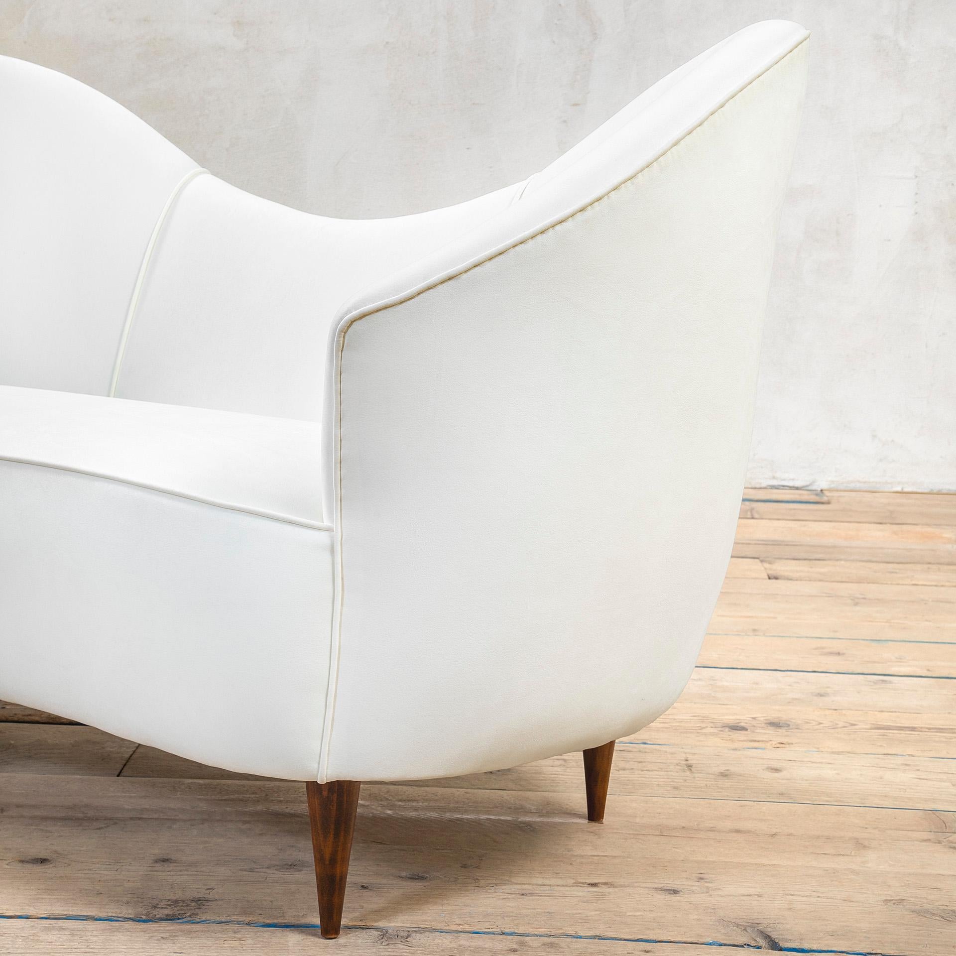 Mid-20th Century 20e siècle, Gio Ponti Canapé blanc pour Lietti 1940 en vente