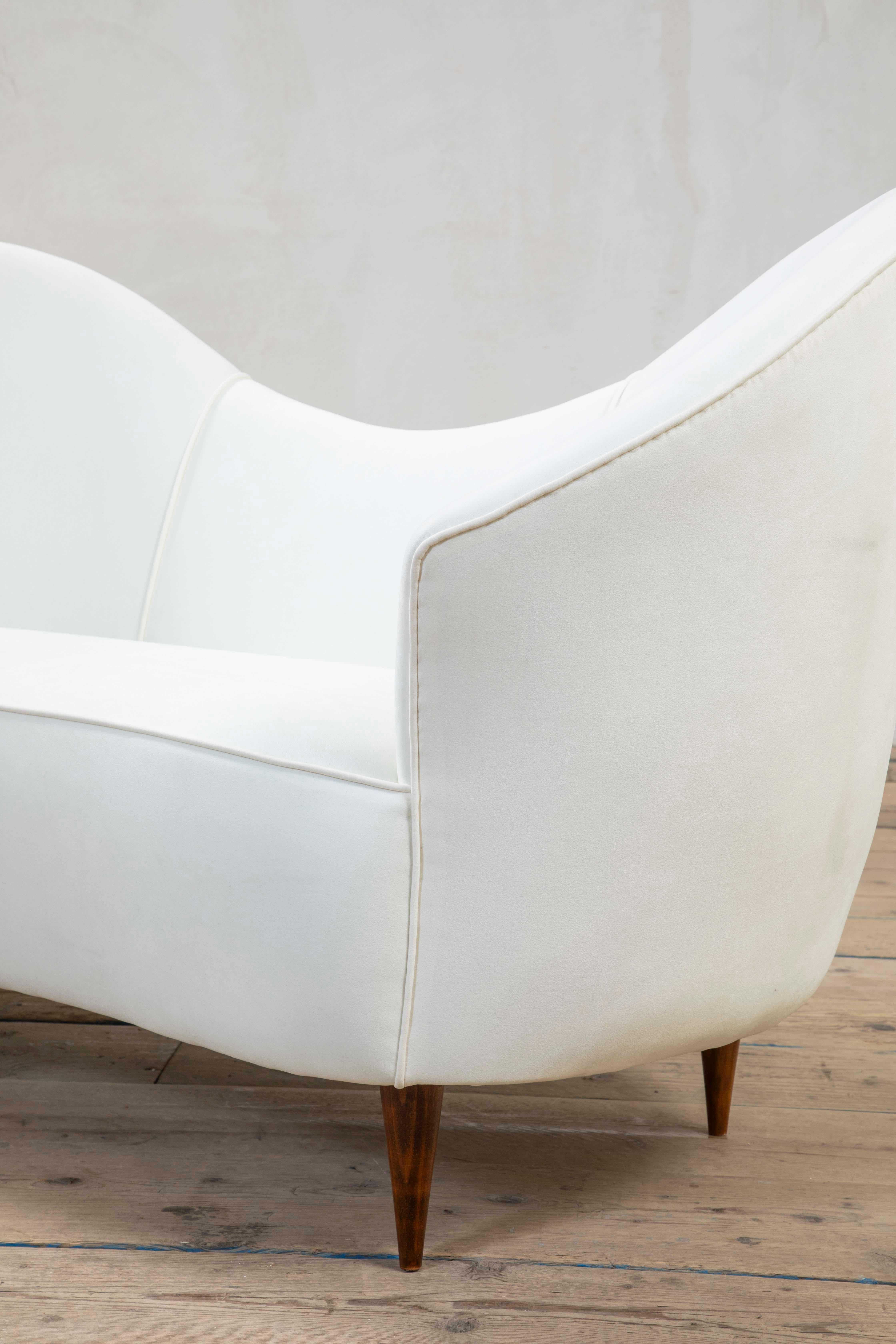 20e siècle, Gio Ponti Canapé blanc pour Lietti 1940 1