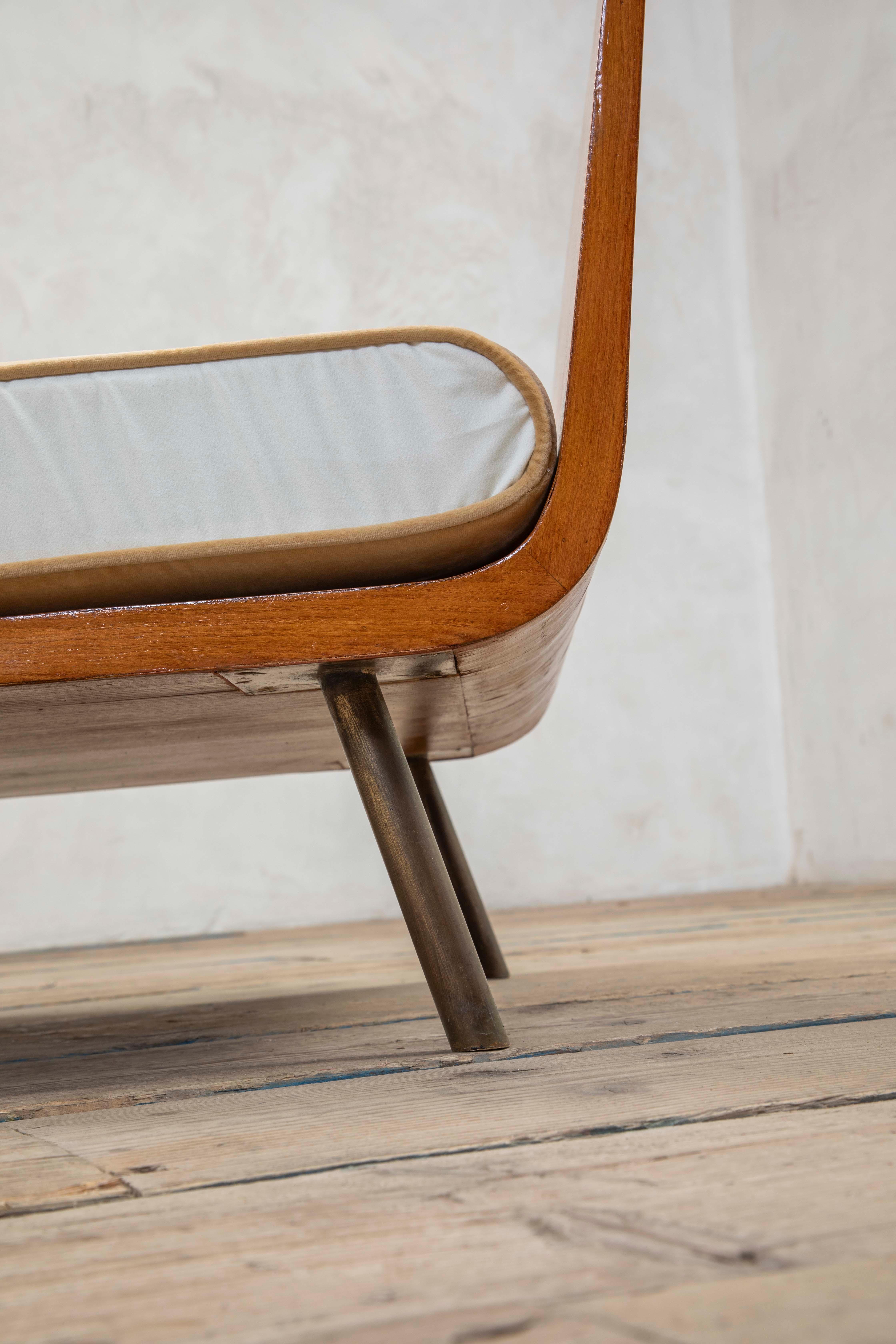 20th Century, Gio Ponti Wooden and fabric Bench in vendita 4