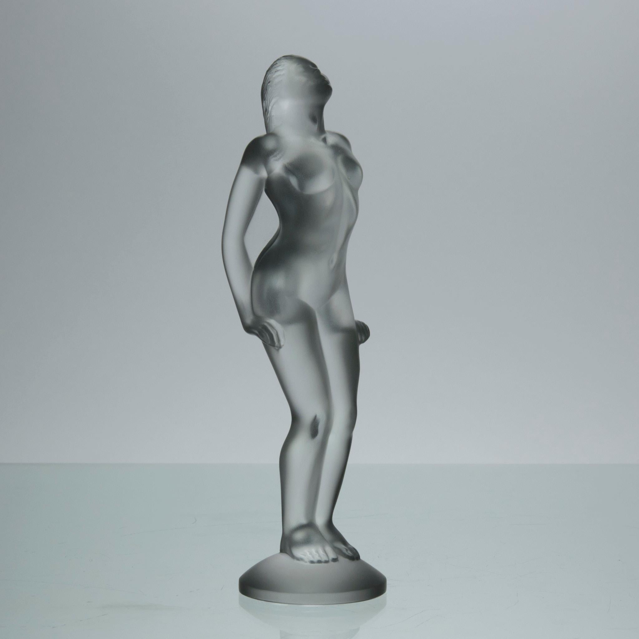 Mascot de voiture en verre du 20ème siècle intitulé « Femme Car Mascot » par Marc Lalique en vente 3