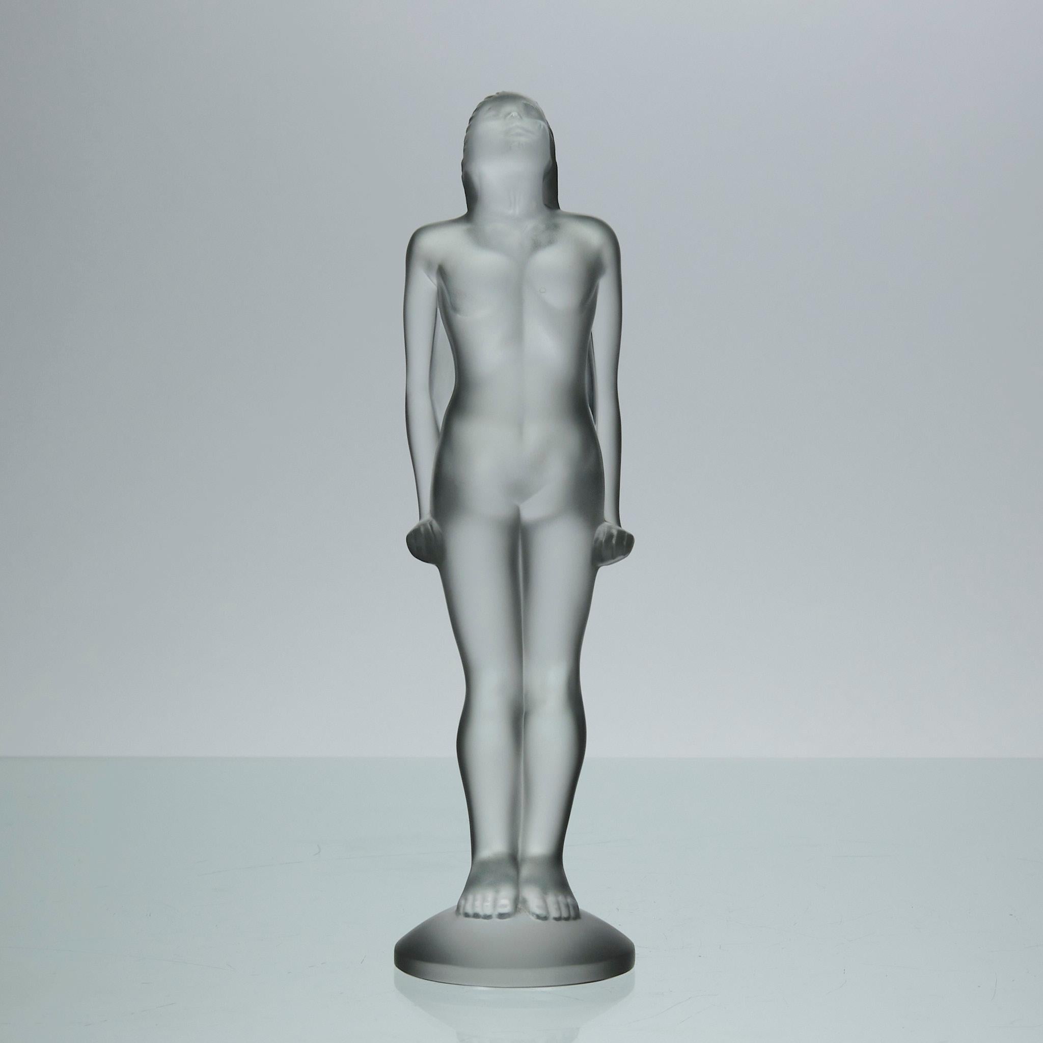 Art déco Mascot de voiture en verre du 20ème siècle intitulé « Femme Car Mascot » par Marc Lalique en vente