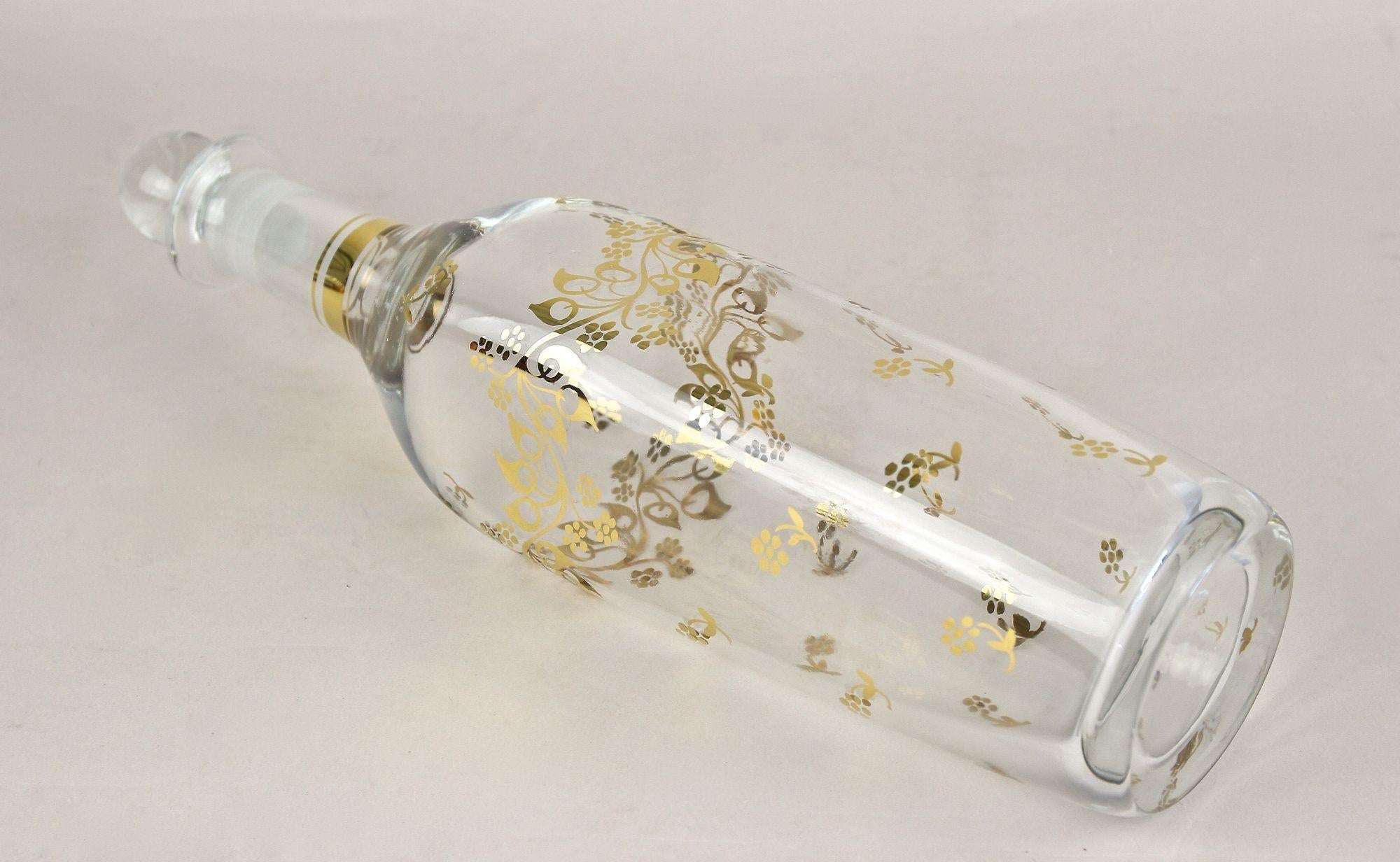 20th Century Glass Decanter/ Bottle With Golden Floral Patterns, AT ca. 1920 For Sale 5