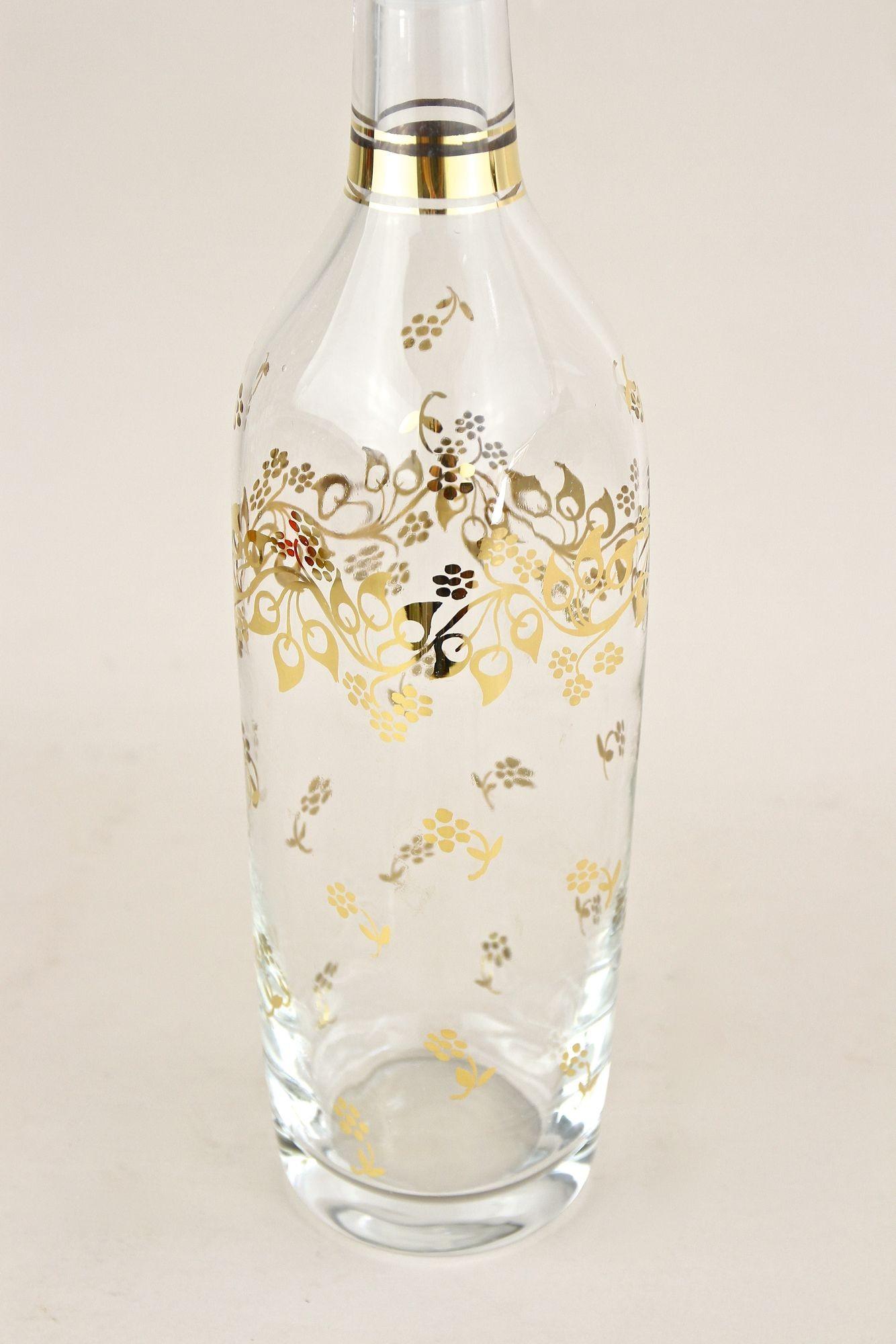 Austrian 20th Century Glass Decanter/ Bottle With Golden Floral Patterns, AT ca. 1920 For Sale