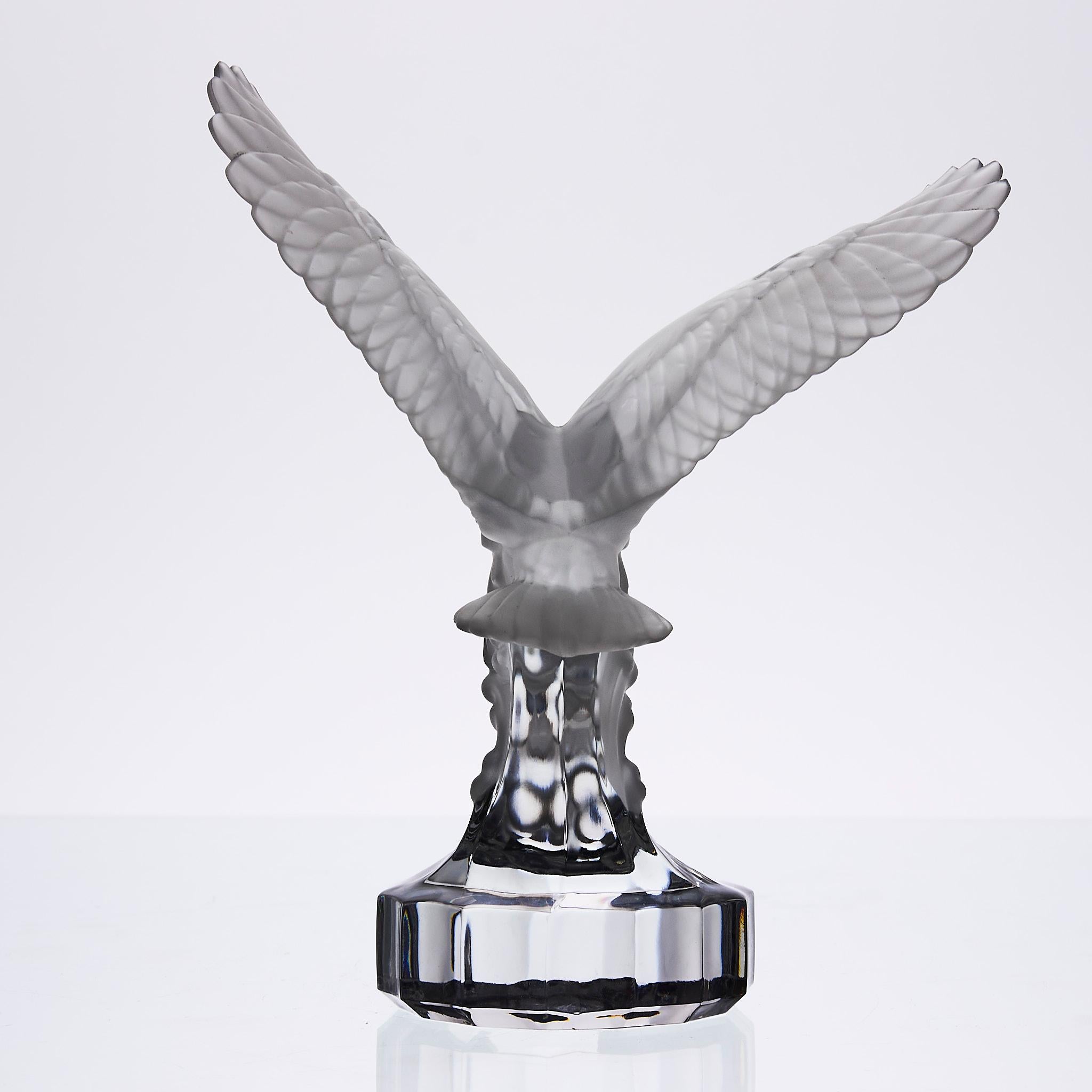 Glasskulptur mit dem Titel „Eagle“ von Goebel Glass aus dem 20. Jahrhundert im Angebot 4