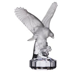 Escultura de vidrio del siglo XX titulada "Águila" de Goebel Glass
