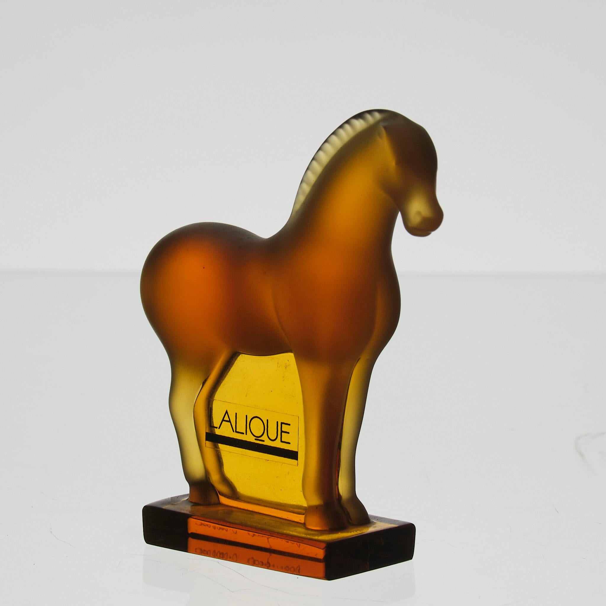 Art nouveau Sculpture en verre du 20e siècle intitulée « Chevalang Horse » de Marc Lalique en vente