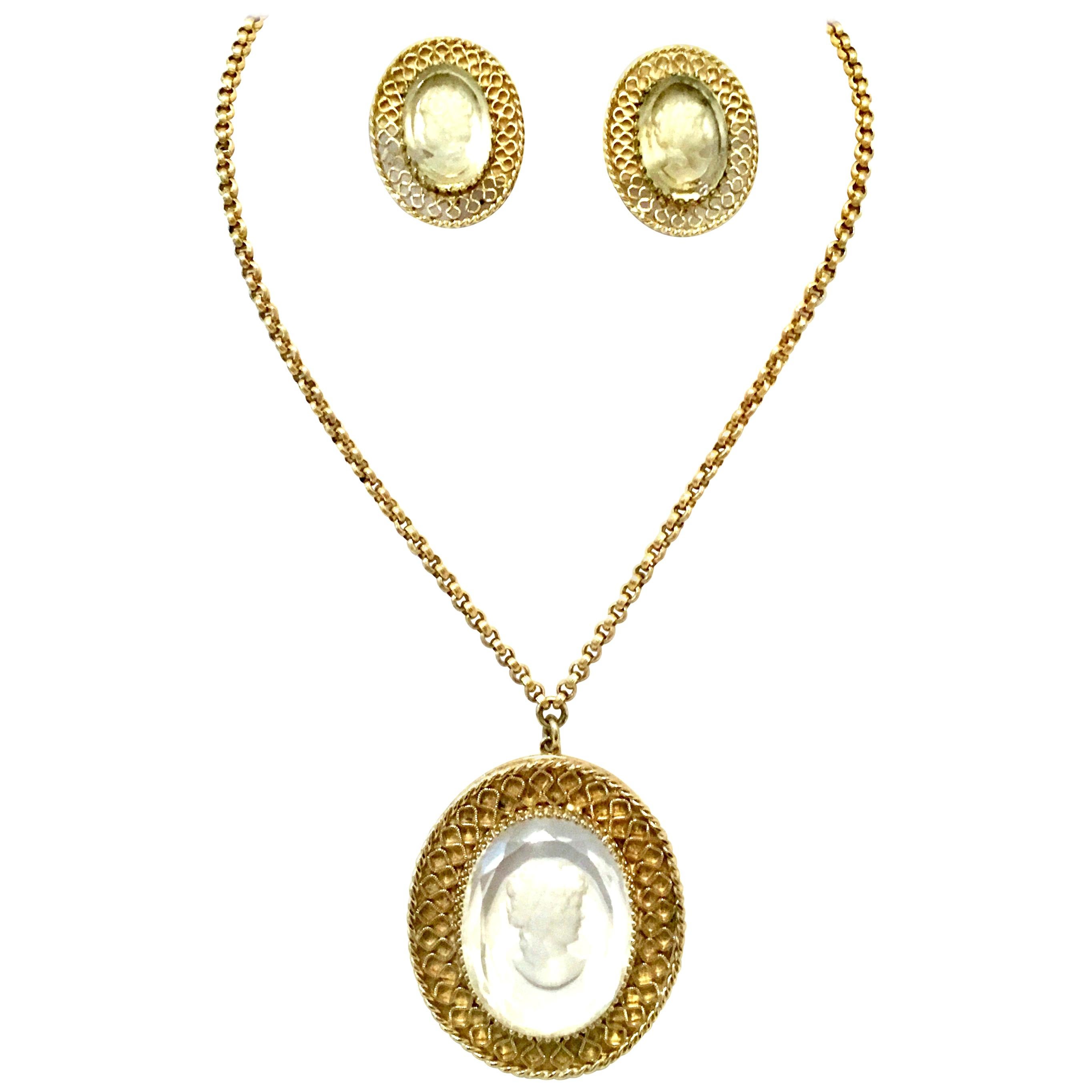 20th Century Gold And Carved Glass Necklace And Earrings By, Whiting & Davis S/3 For Sale