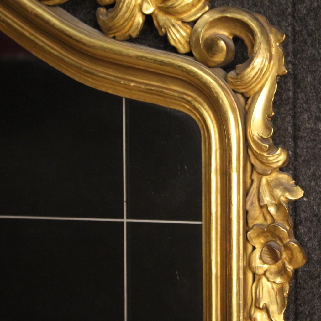 20th Century Gold and Carved Wood Italian Mirror, 1960 6