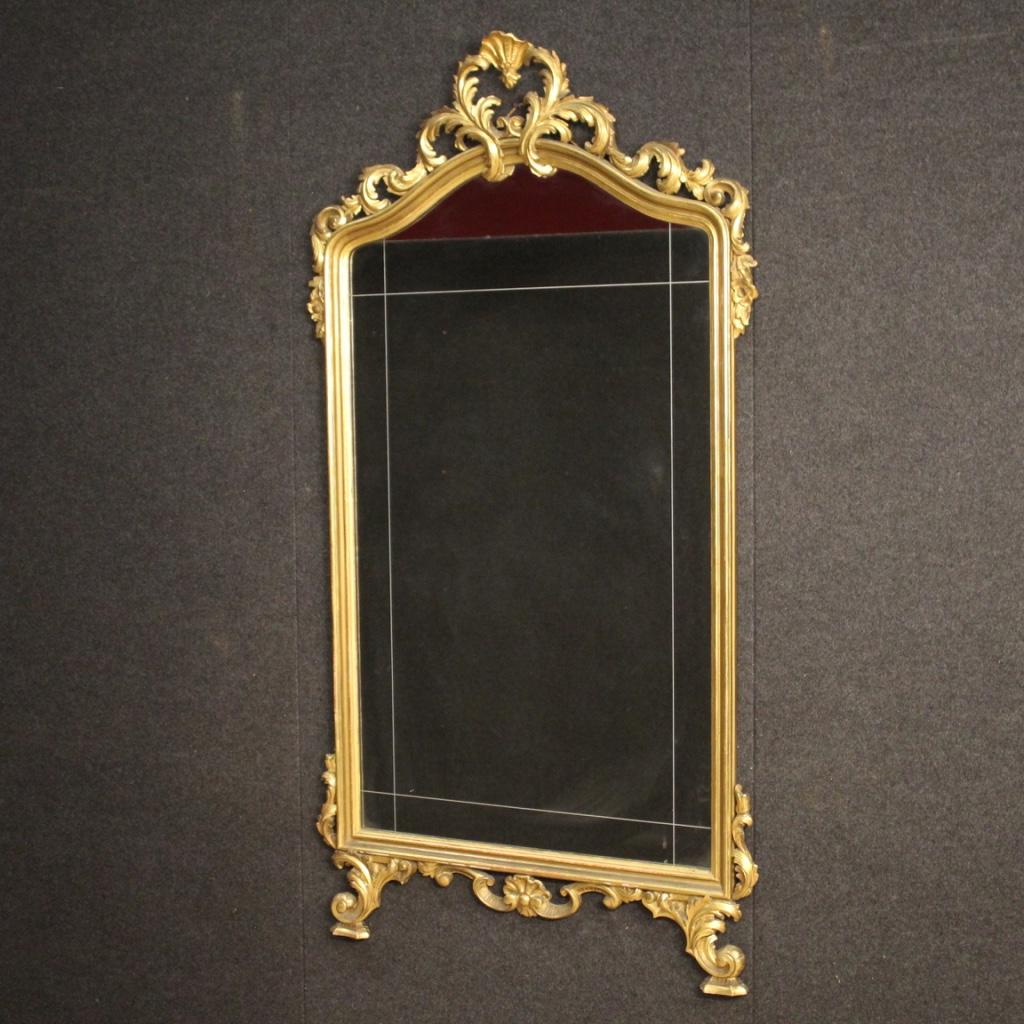 20th Century Gold and Carved Wood Italian Mirror, 1960 3