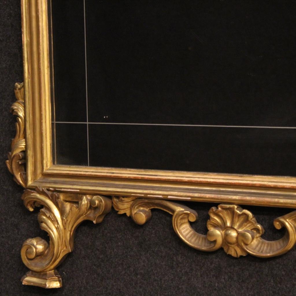 20th Century Gold and Carved Wood Italian Mirror, 1960 5