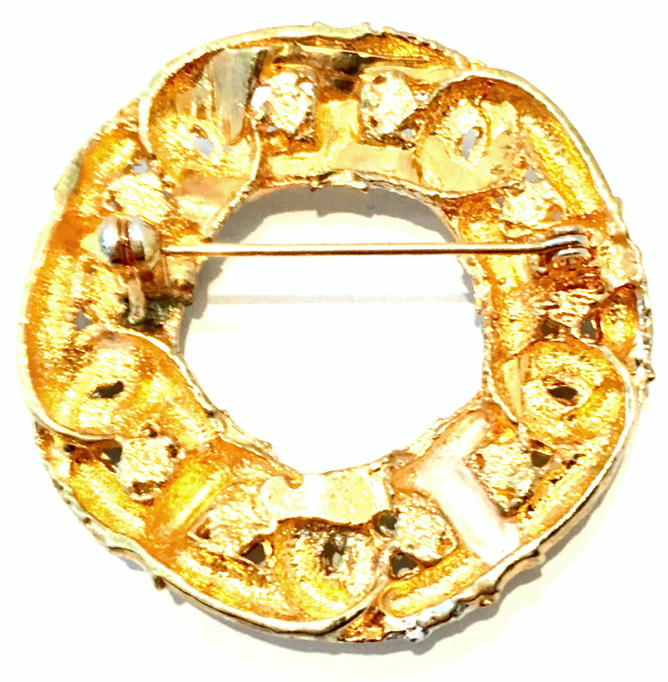 20th Century Gold & Austrian Crystal Dimensional Brooch For Sale 2