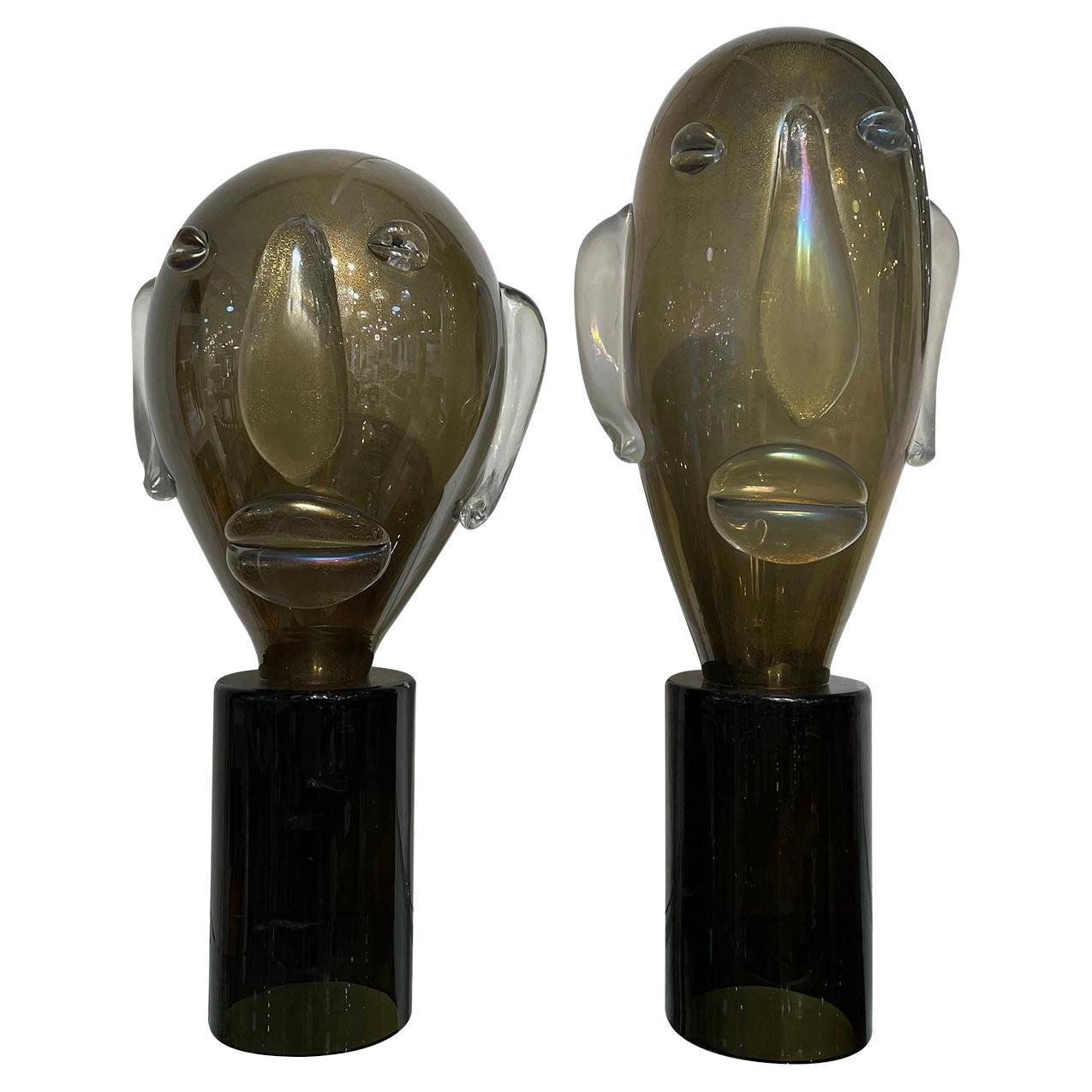 Paire de têtes de sculptures italiennes en verre de Murano fumé or-noir du 20ème siècle