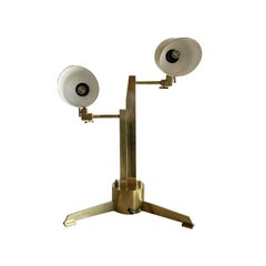 Lámpara de oficina de latón cubista alemana dorada del siglo XX, Desk Light de Franz Ehrlich