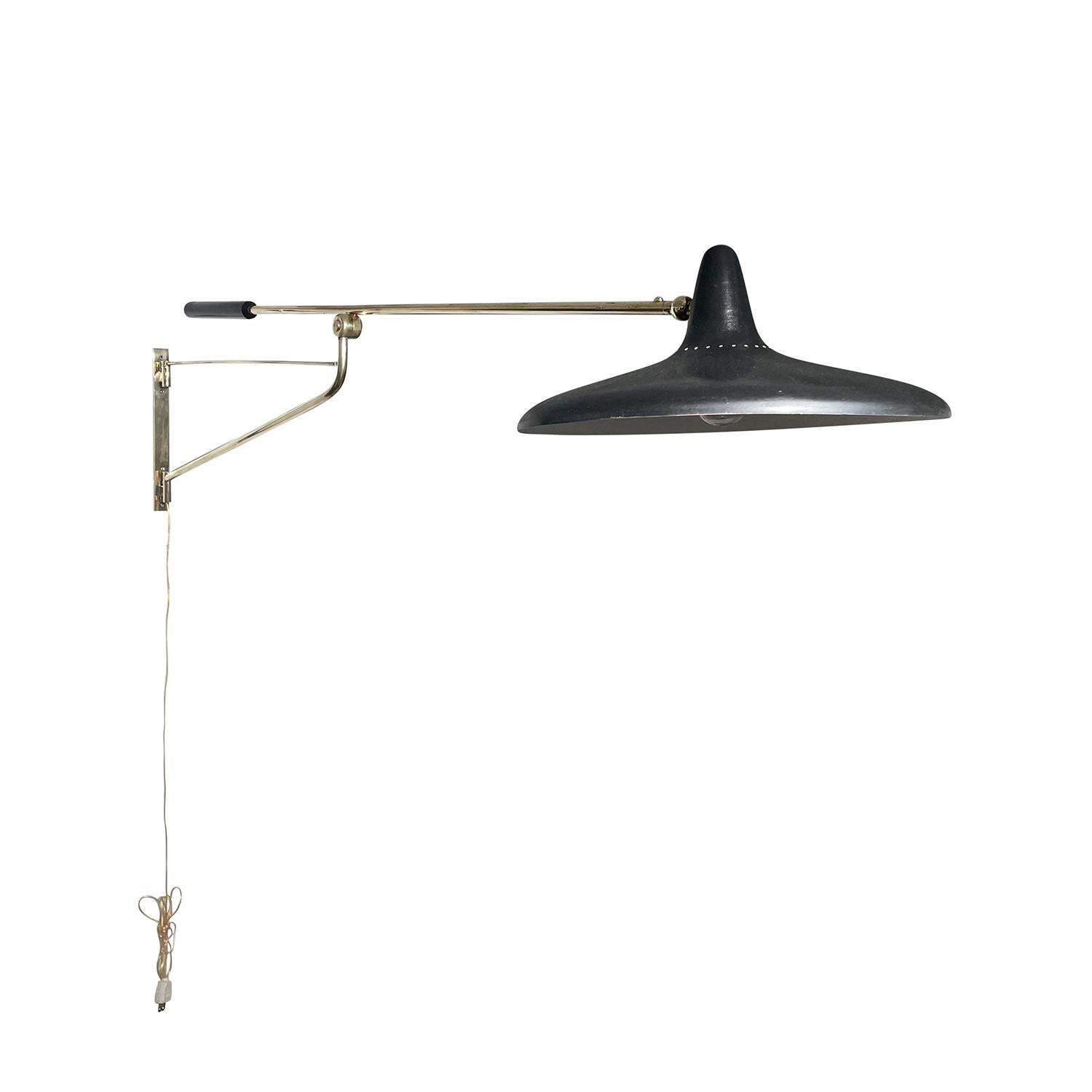Metal 20th Century Gold Italian Brass Adjustable Reading Wall Lamp, Light by Stilnovo For Sale
