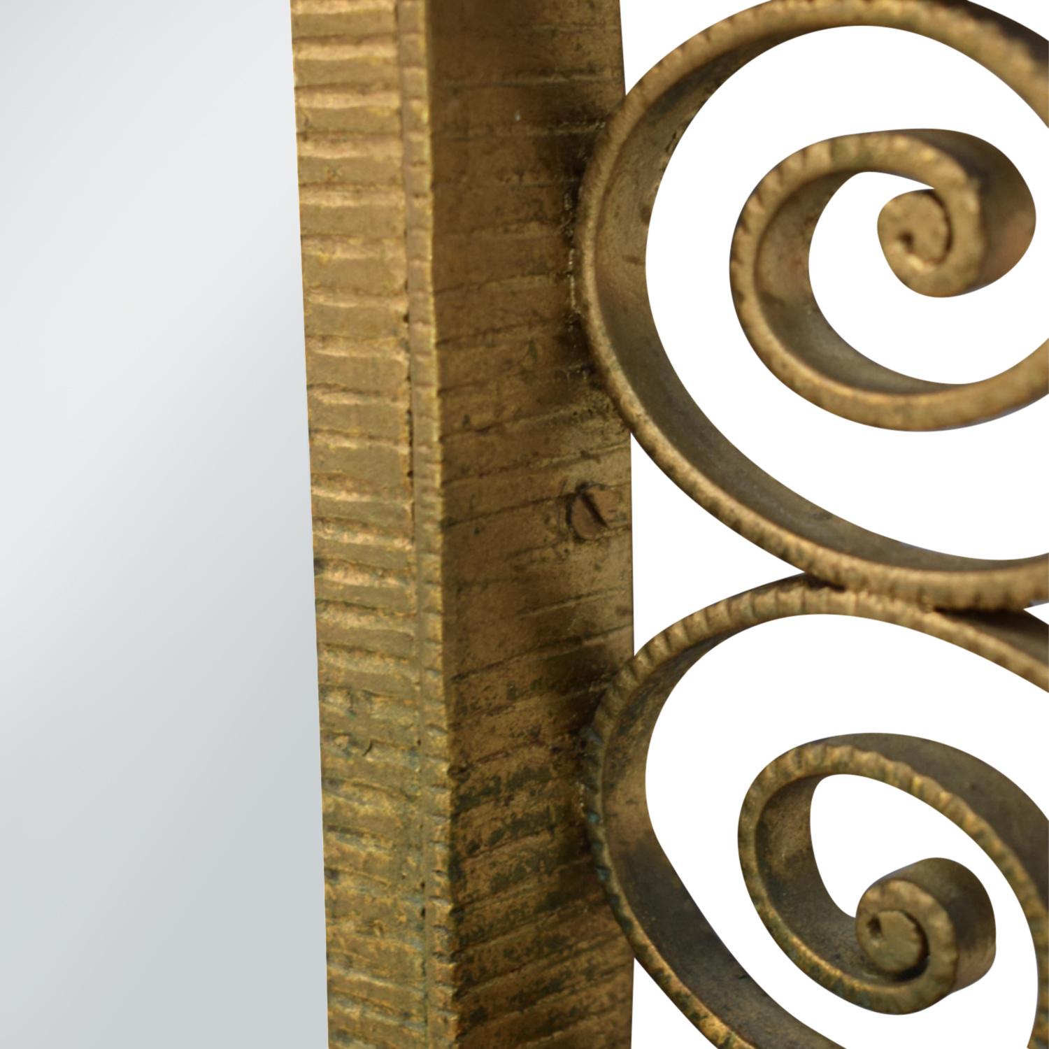 Goldfarbener italienischer Eisen-Standspiegel des 20. Jahrhunderts, Konsolentisch von Pier Luigi Colli im Angebot 2