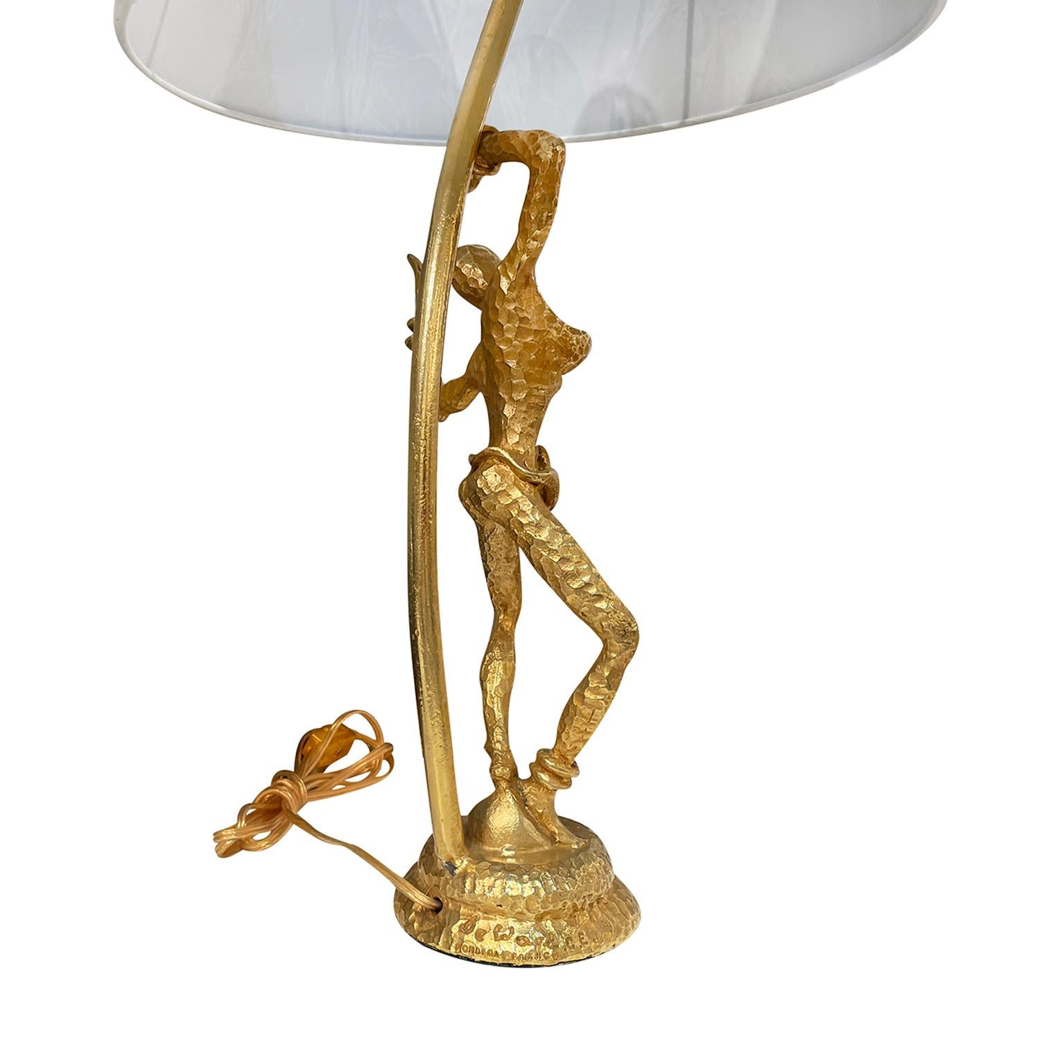 20th Century Gold Italian Single Vintage Sculptural Gilded Bronze Table Lamp For Sale 4