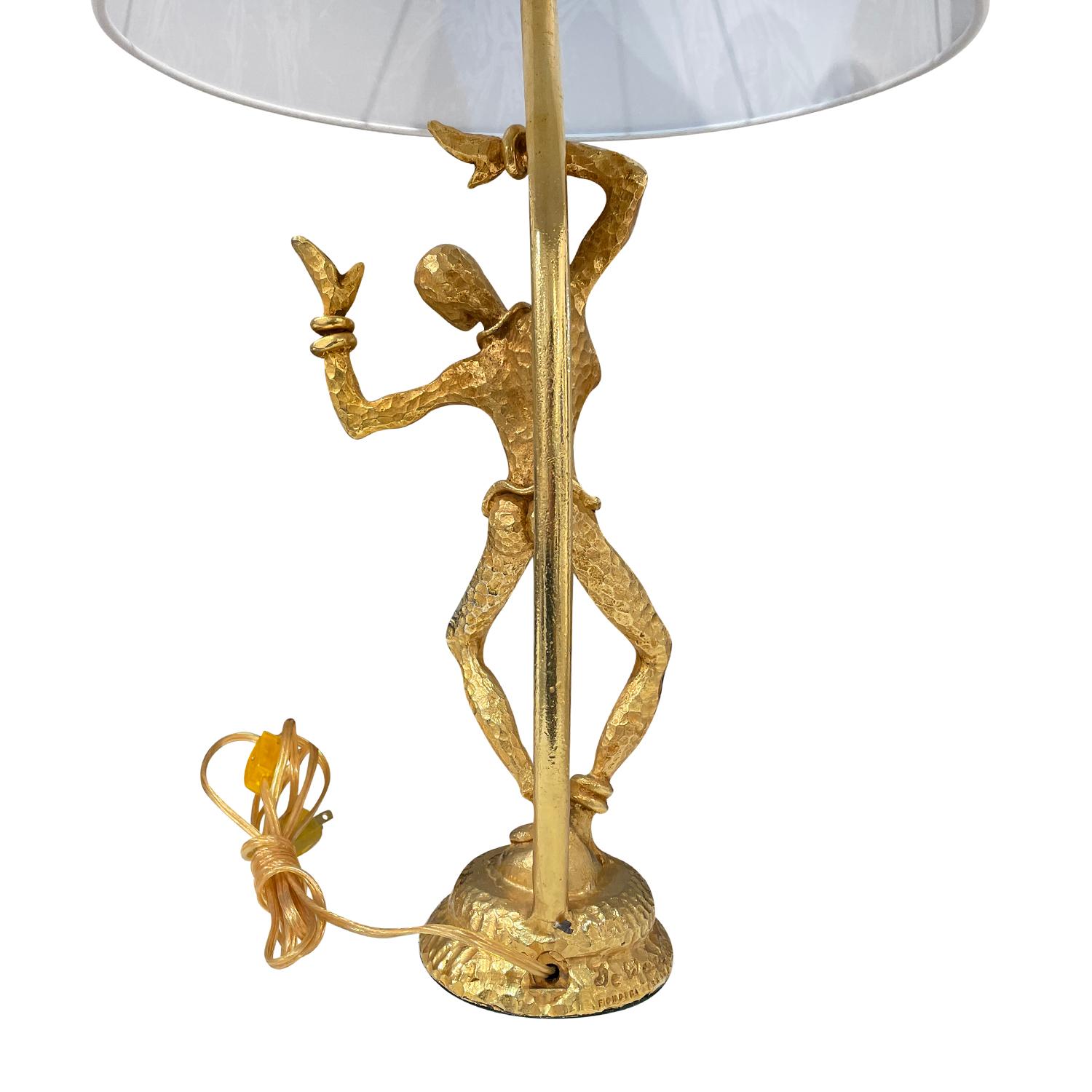 20th Century Gold Italian Single Vintage Sculptural Gilded Bronze Table Lamp For Sale 3