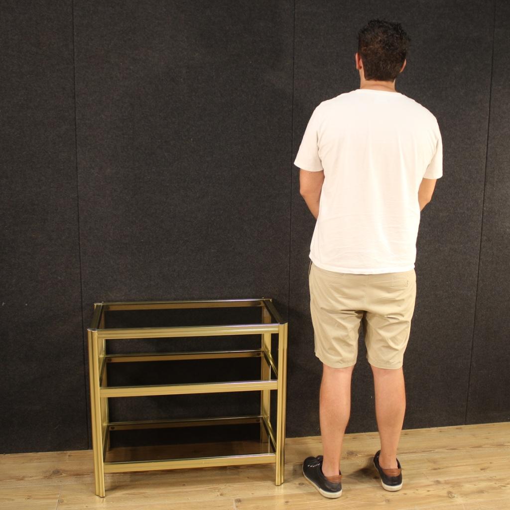 Table d'appoint à étagère en métal doré et verre du 20e siècle, Italian Modern Design, 1980 en vente 6