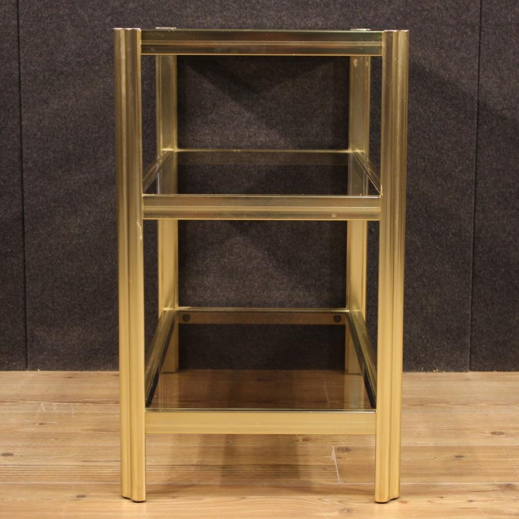 Fin du 20e siècle Table d'appoint à étagère en métal doré et verre du 20e siècle, Italian Modern Design, 1980 en vente