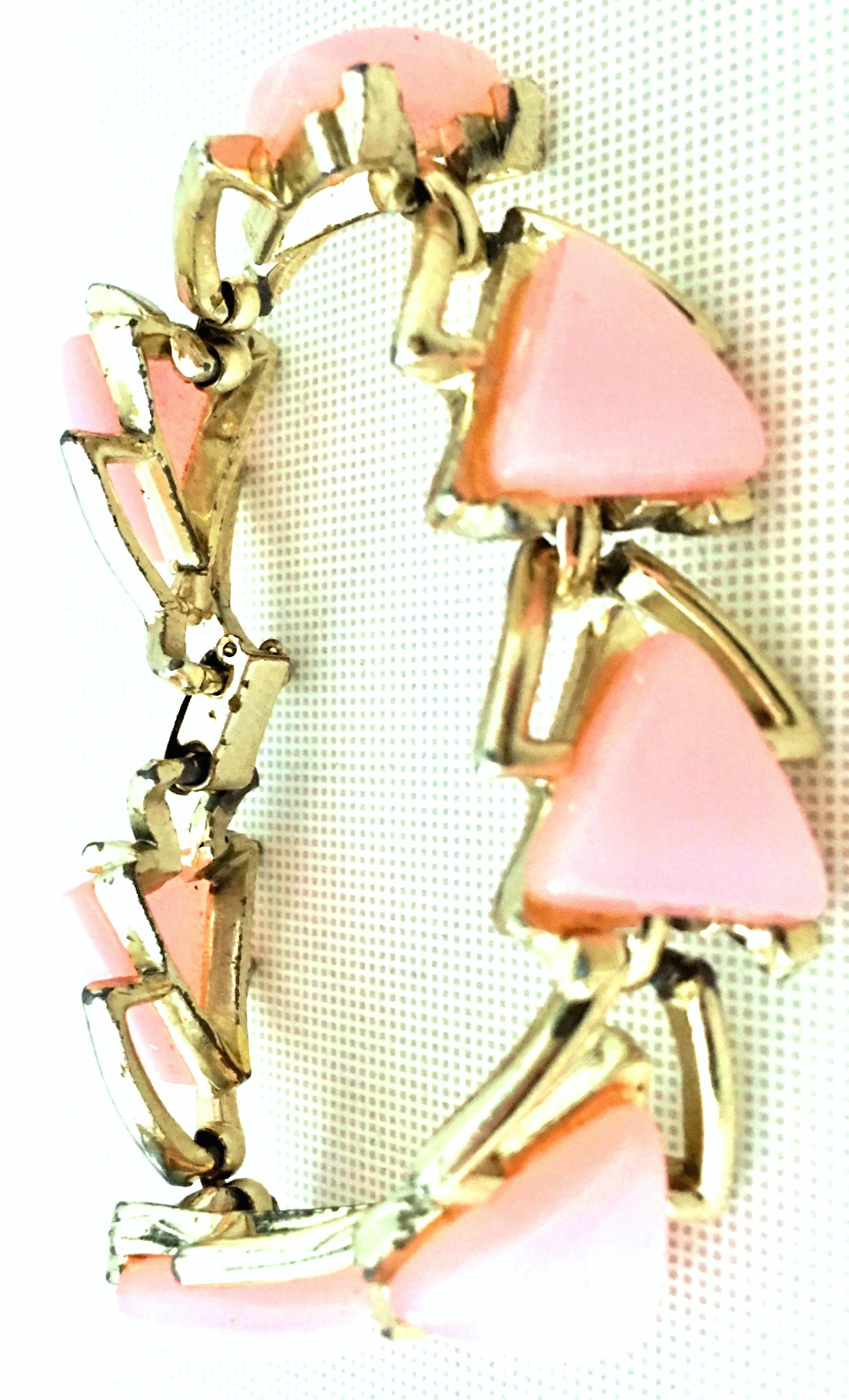 20th Century Gold & Pink Lucite Link Bracelet By, Coro In Good Condition For Sale In West Palm Beach, FL