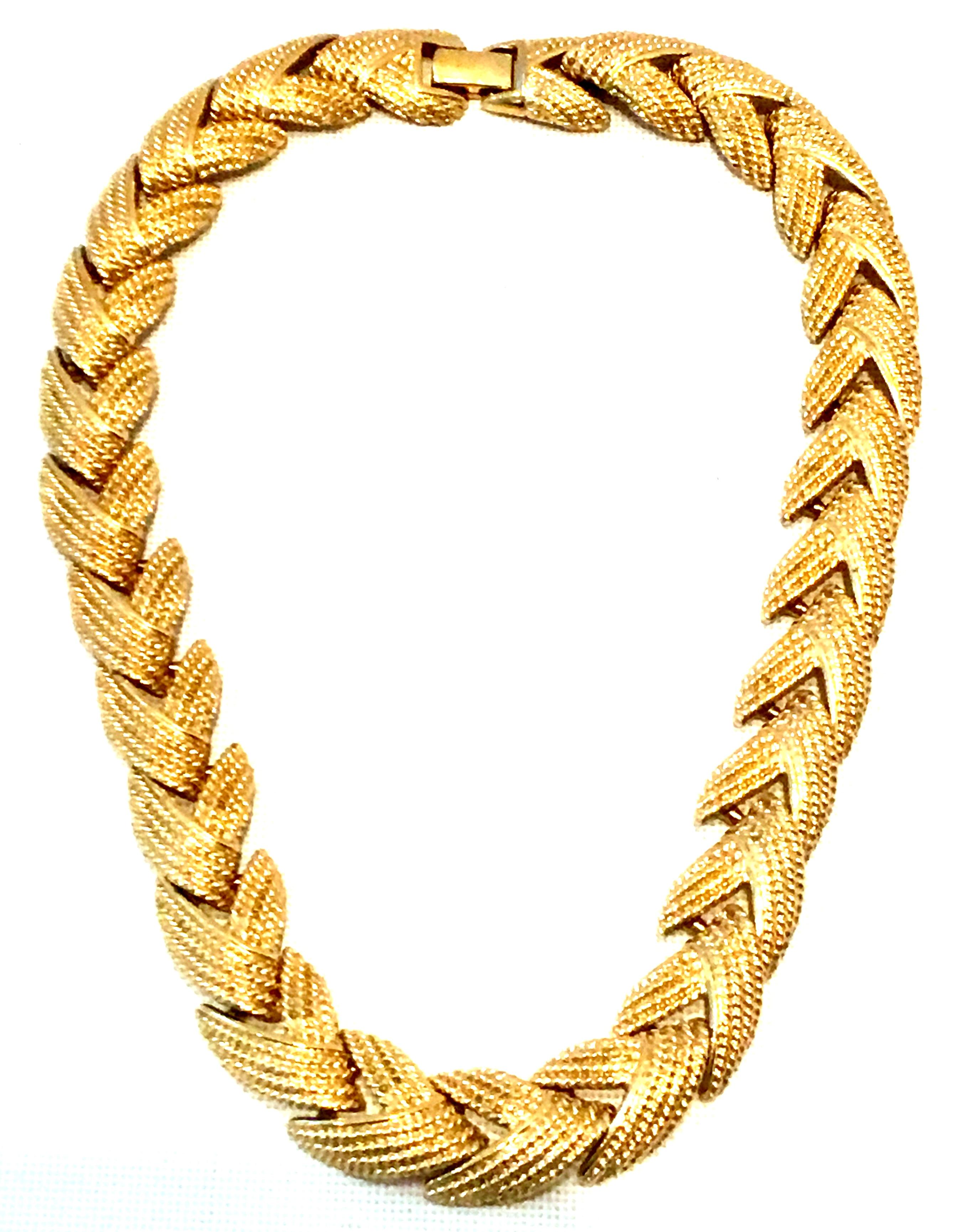 20th Century Gold Plate Choker Style Link Necklace & Bracelet By Napier In Good Condition For Sale In West Palm Beach, FL