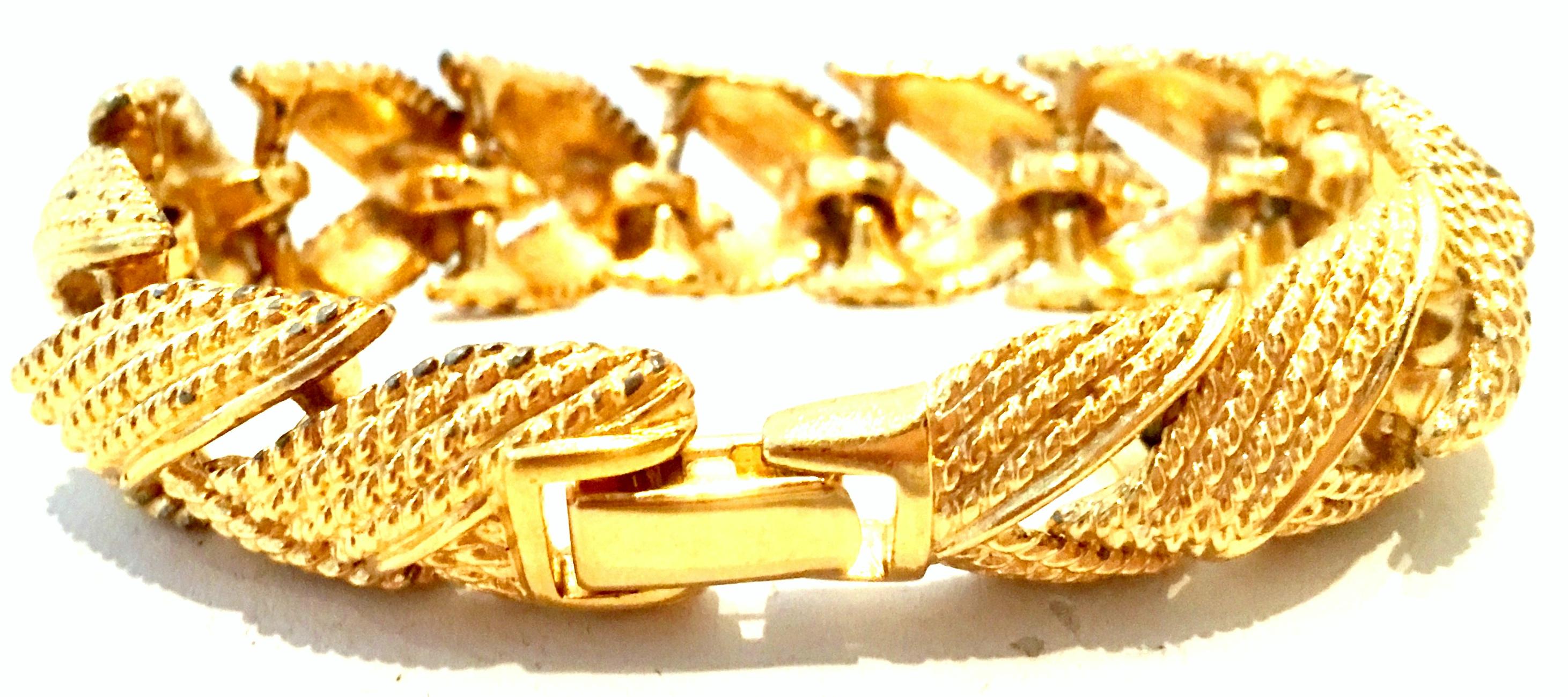 20th Century Gold Plate Choker Style Link Necklace & Bracelet By Napier For Sale 4