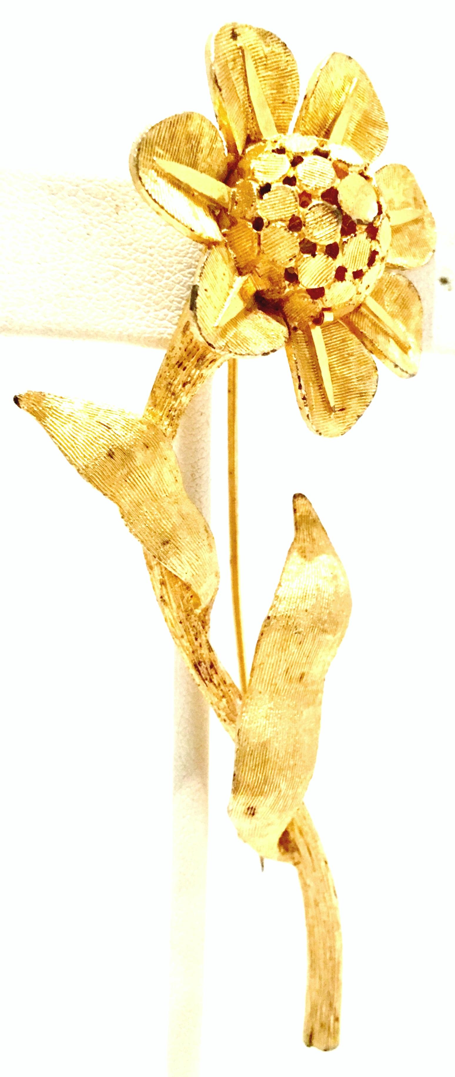 20th Century Gold Plate Dimensional Flower Brooch By, B.S.K. In Good Condition For Sale In West Palm Beach, FL