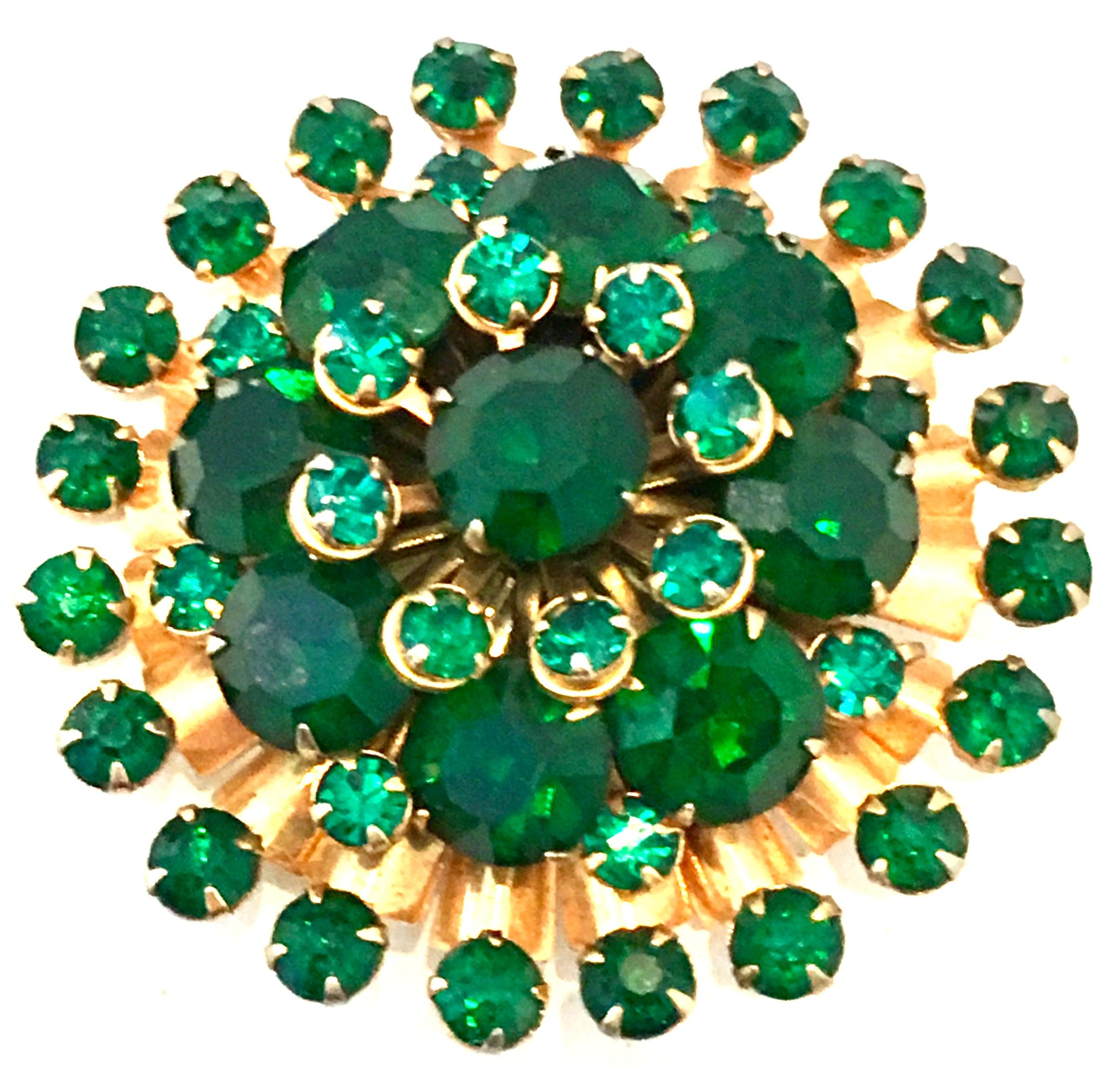 20th Century Gold Plate & Emerald Austrian Crystal Dimensional Brooch In Good Condition For Sale In West Palm Beach, FL