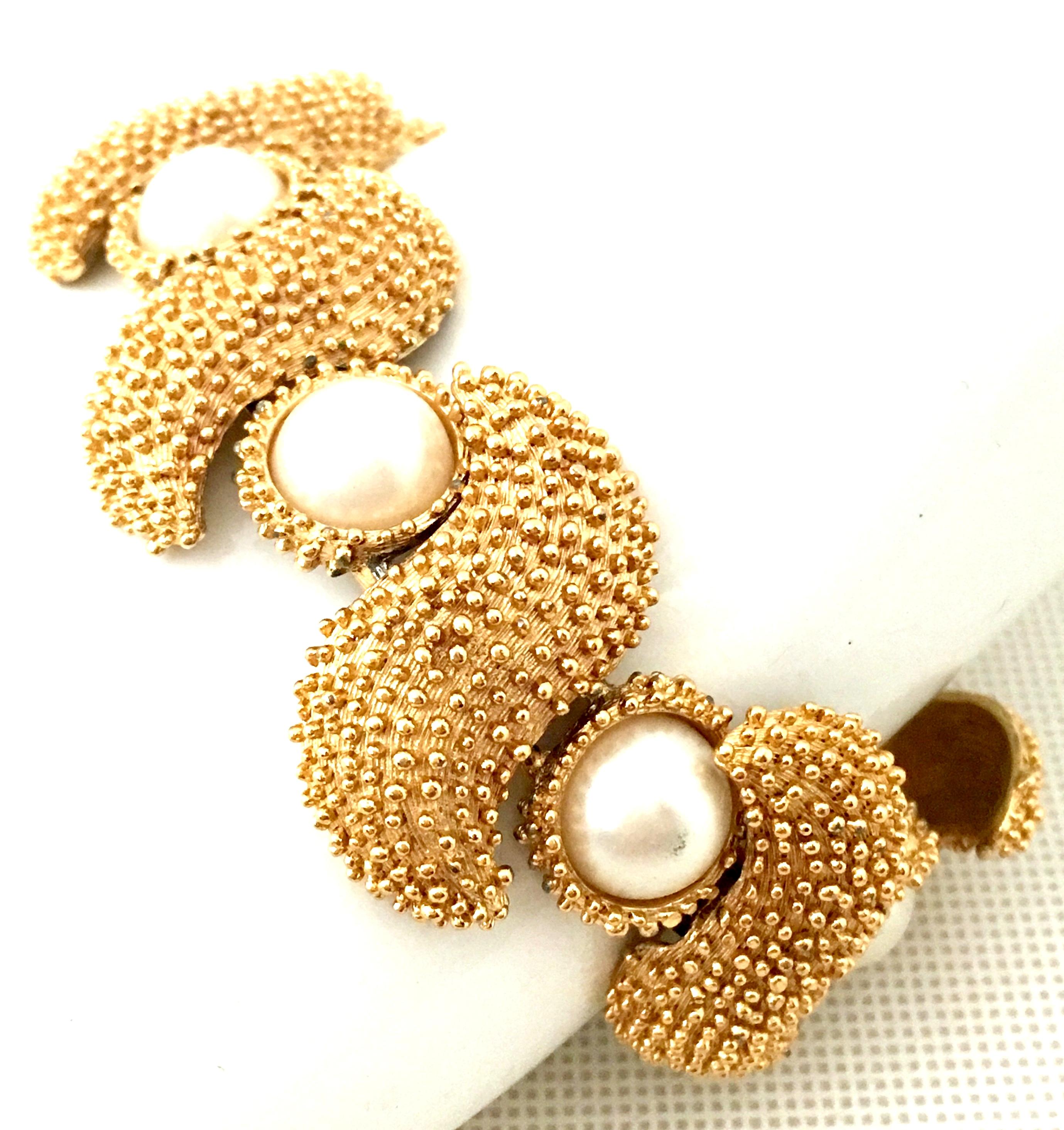 20th Century Gold Plate & Faux Pearl Necklace And Bracelet By, Trifari S/2 For Sale 3