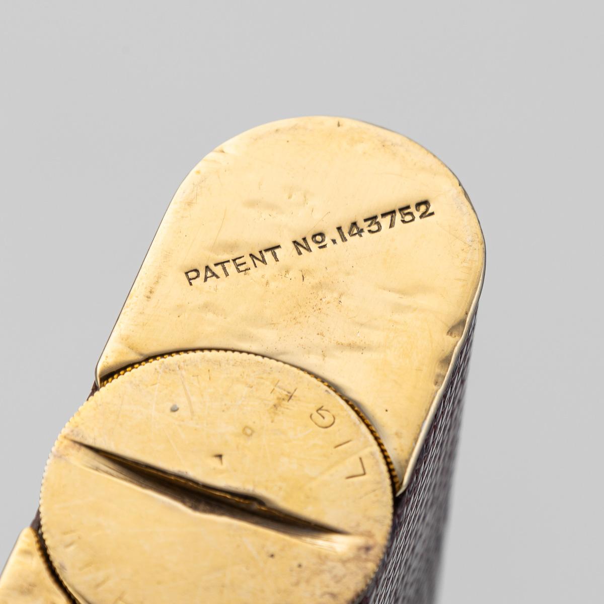 Briquet de table Dunhill du 20e siècle en plaqué or et peau de serpent, c.1950 en vente 7
