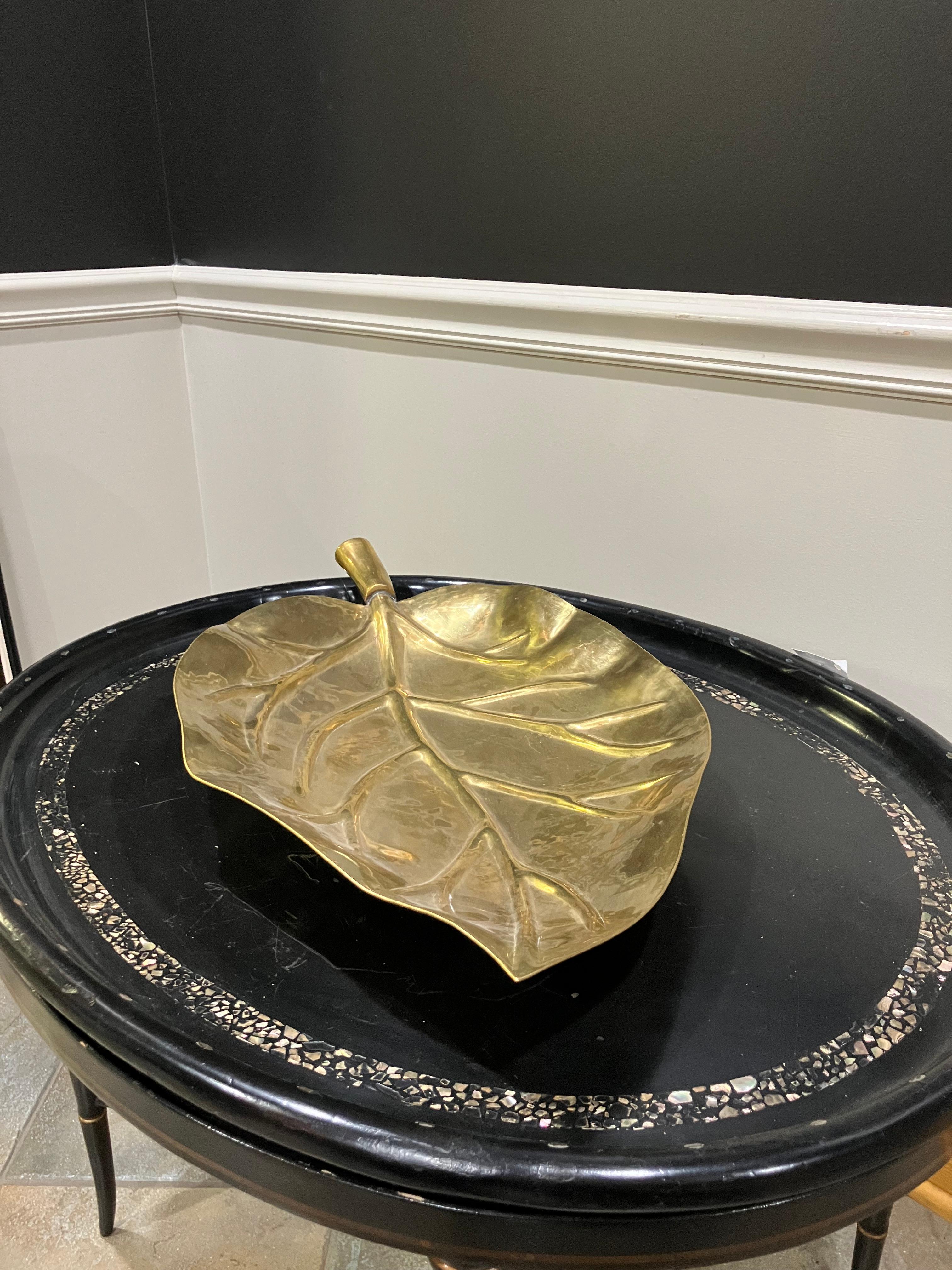 20th Century Gold-Tone Leaf Dish en venta 1